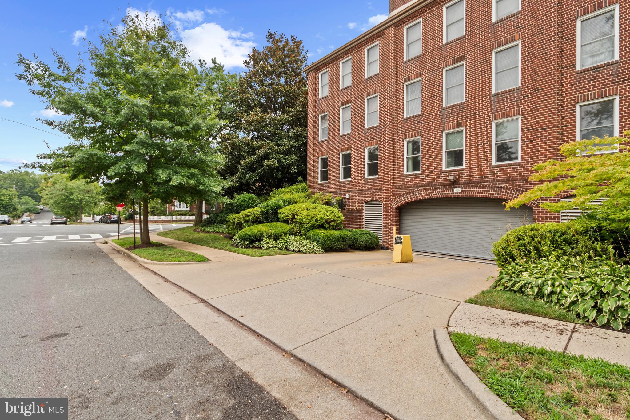 ST ASAPH SQUARE - Residential