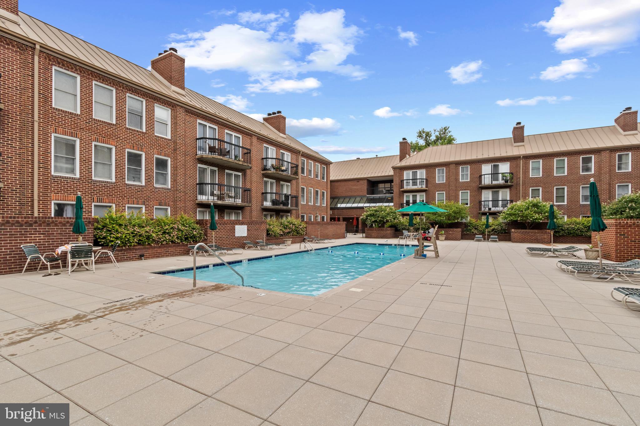 ST ASAPH SQUARE - Residential