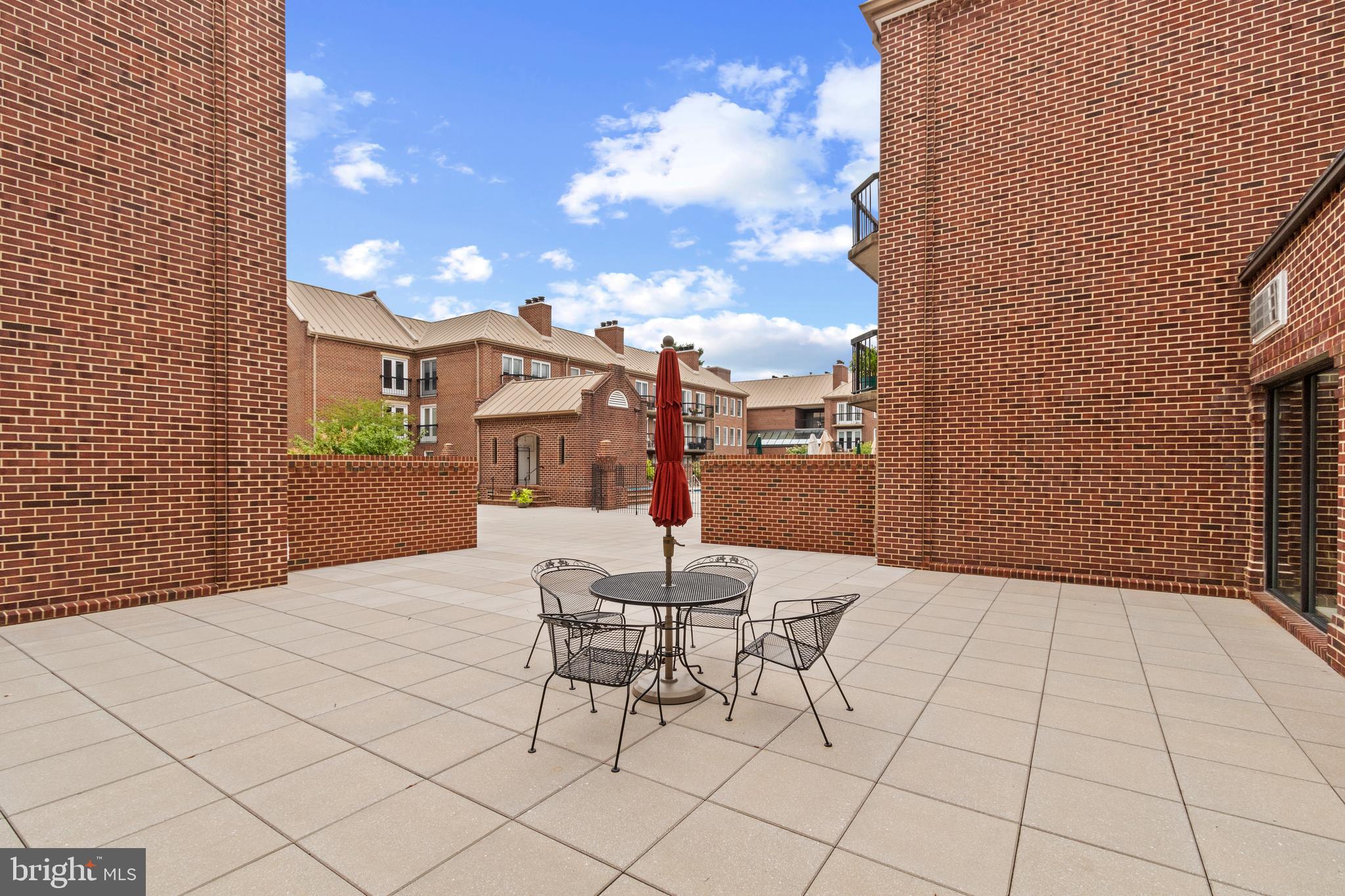 ST ASAPH SQUARE - Residential