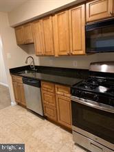 STONEGATE 03 - Residential Lease