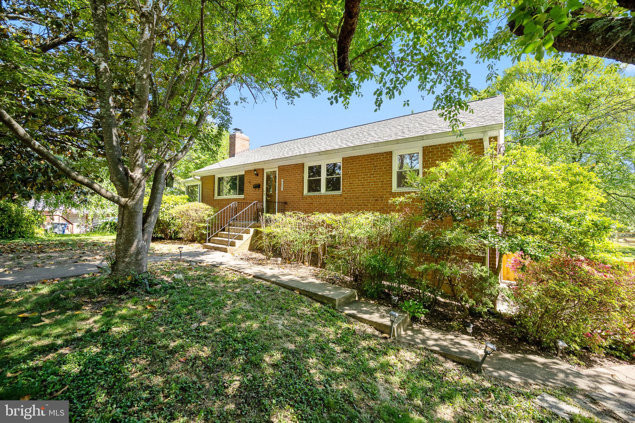 4037 OXFORD STREET