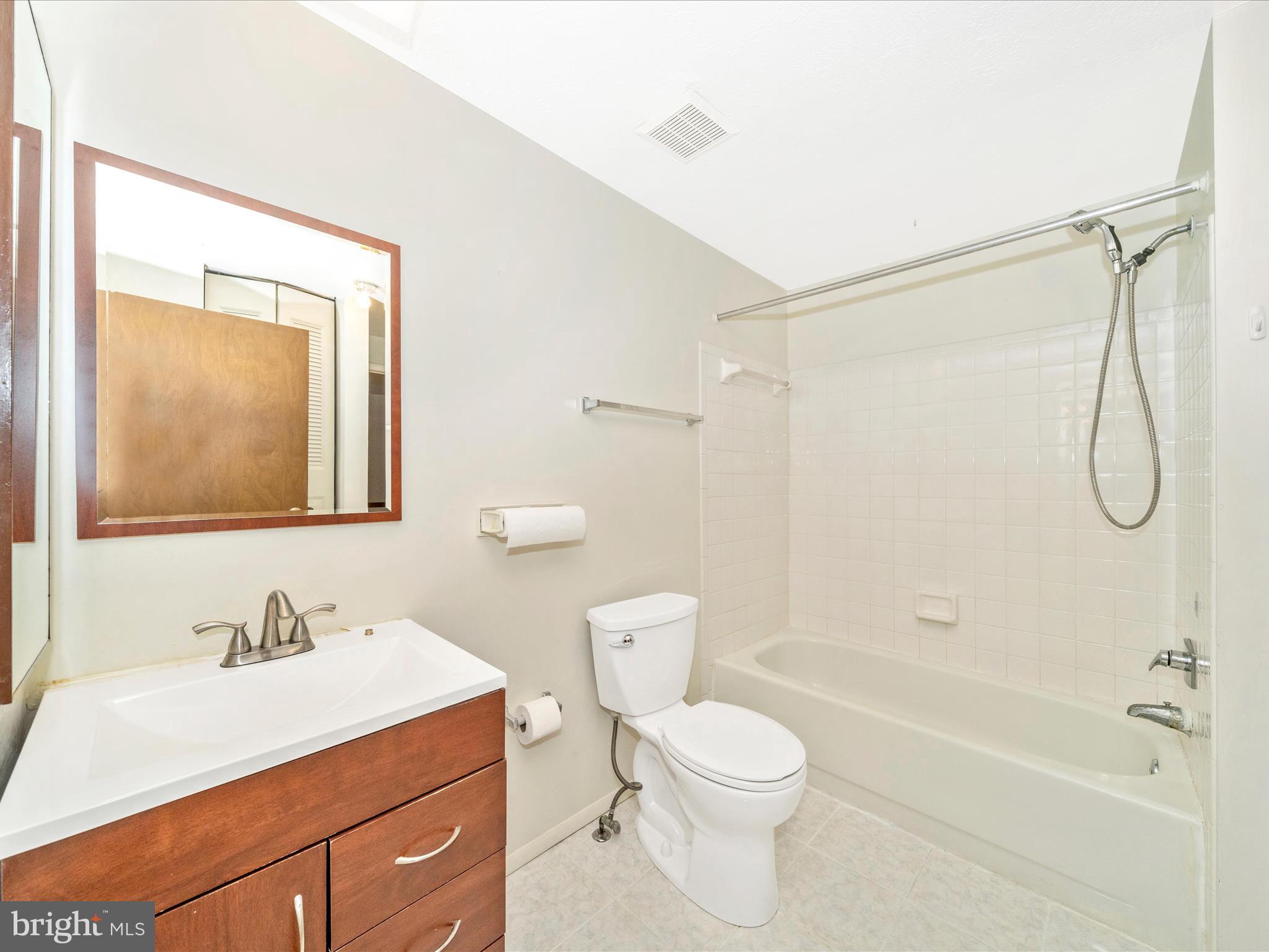 WESTHAMPTON TOWNHOUSES P - Residential