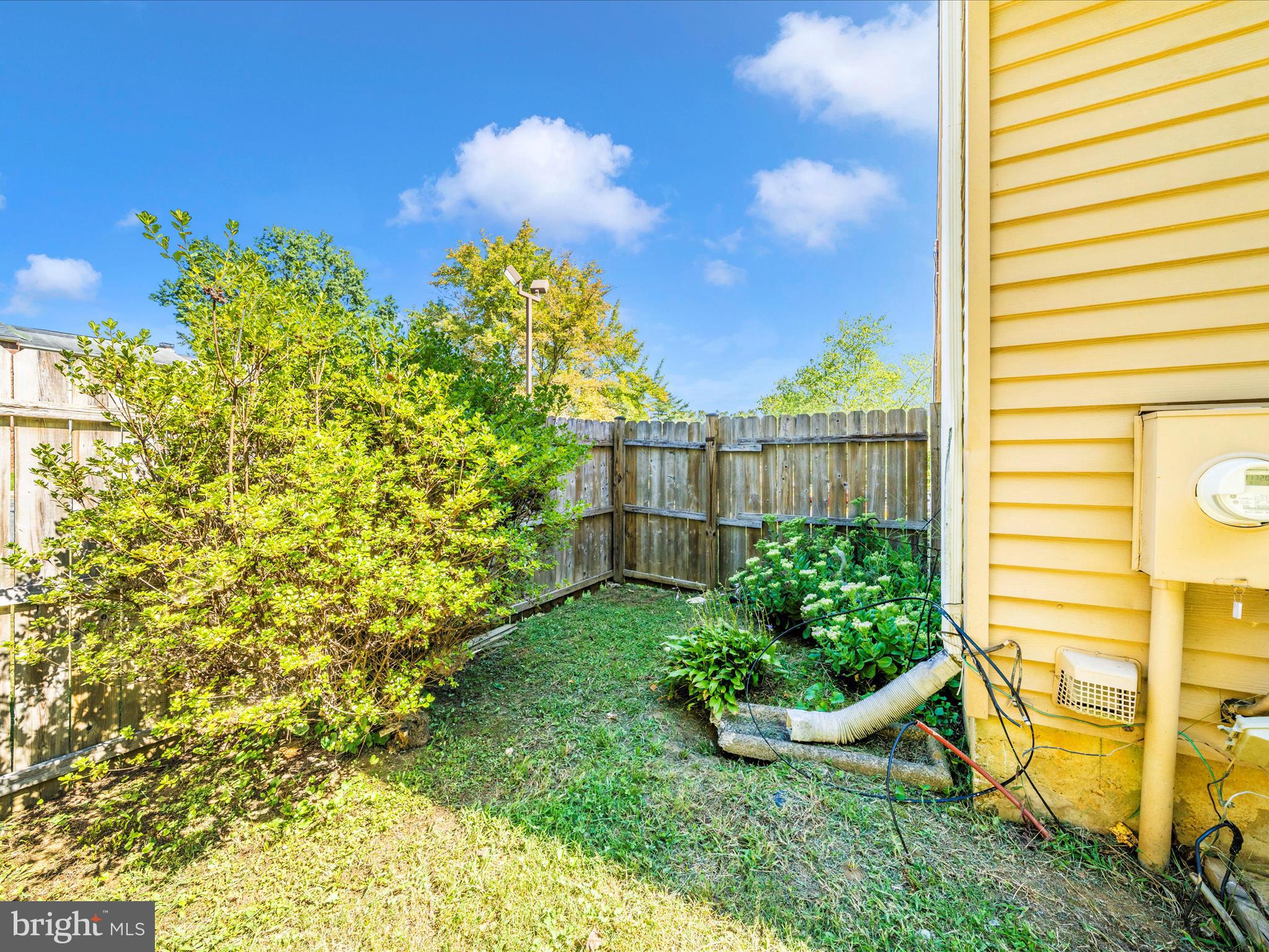 WESTHAMPTON TOWNHOUSES P - Residential