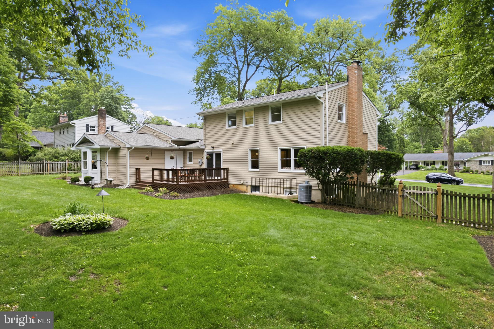 BEAVERBROOK - Residential
