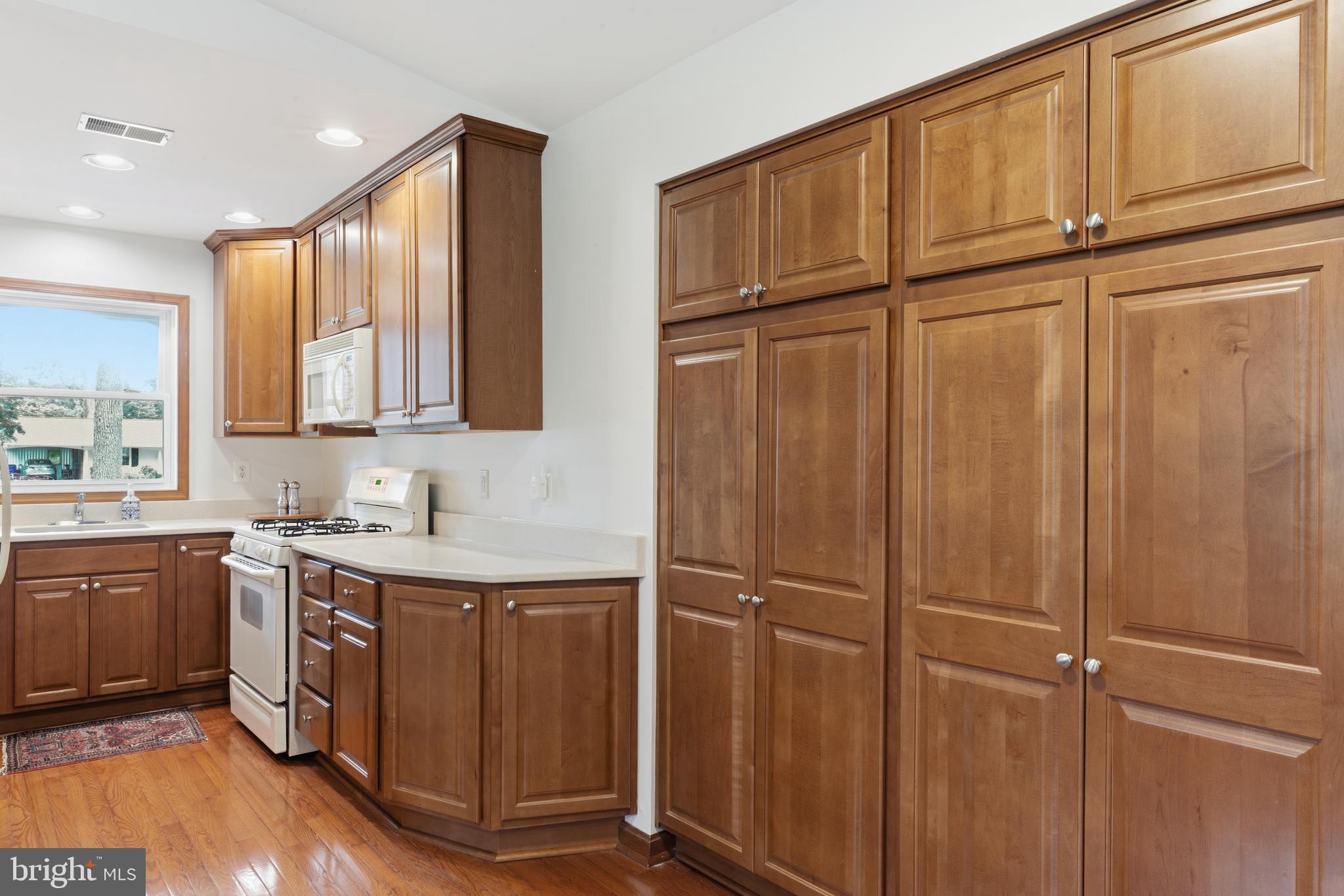 BEAVERBROOK - Residential