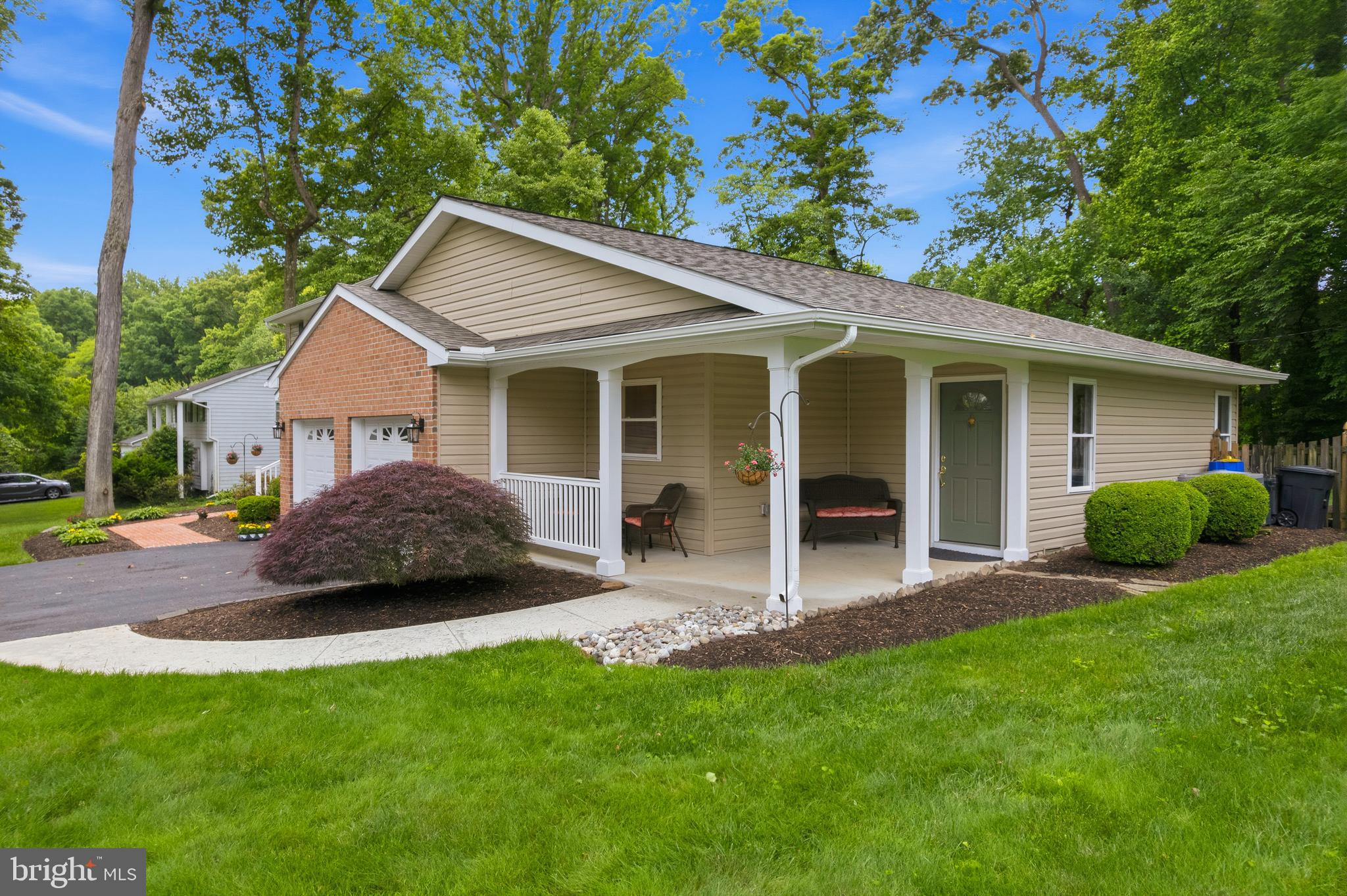 BEAVERBROOK - Residential