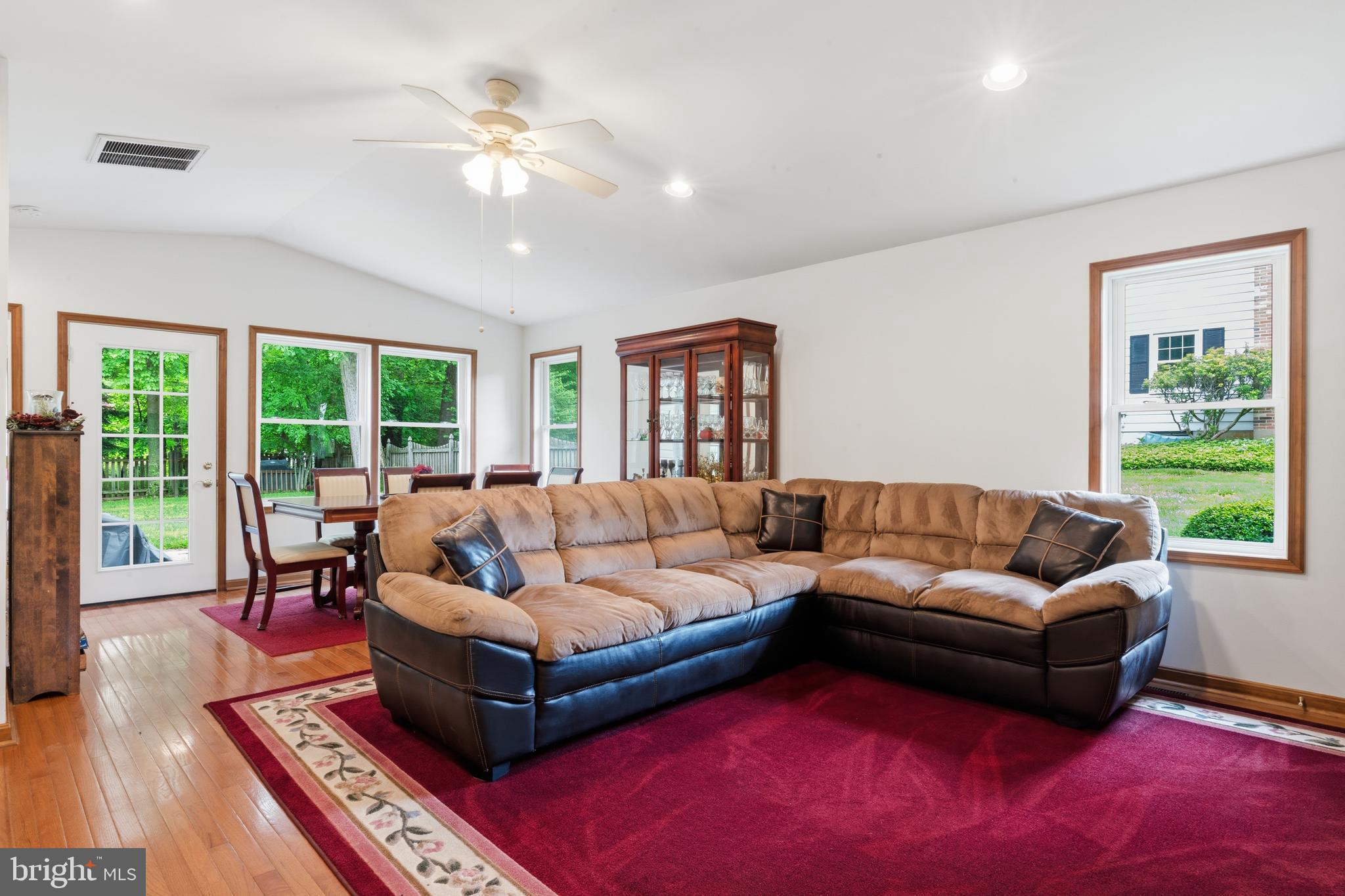 BEAVERBROOK - Residential