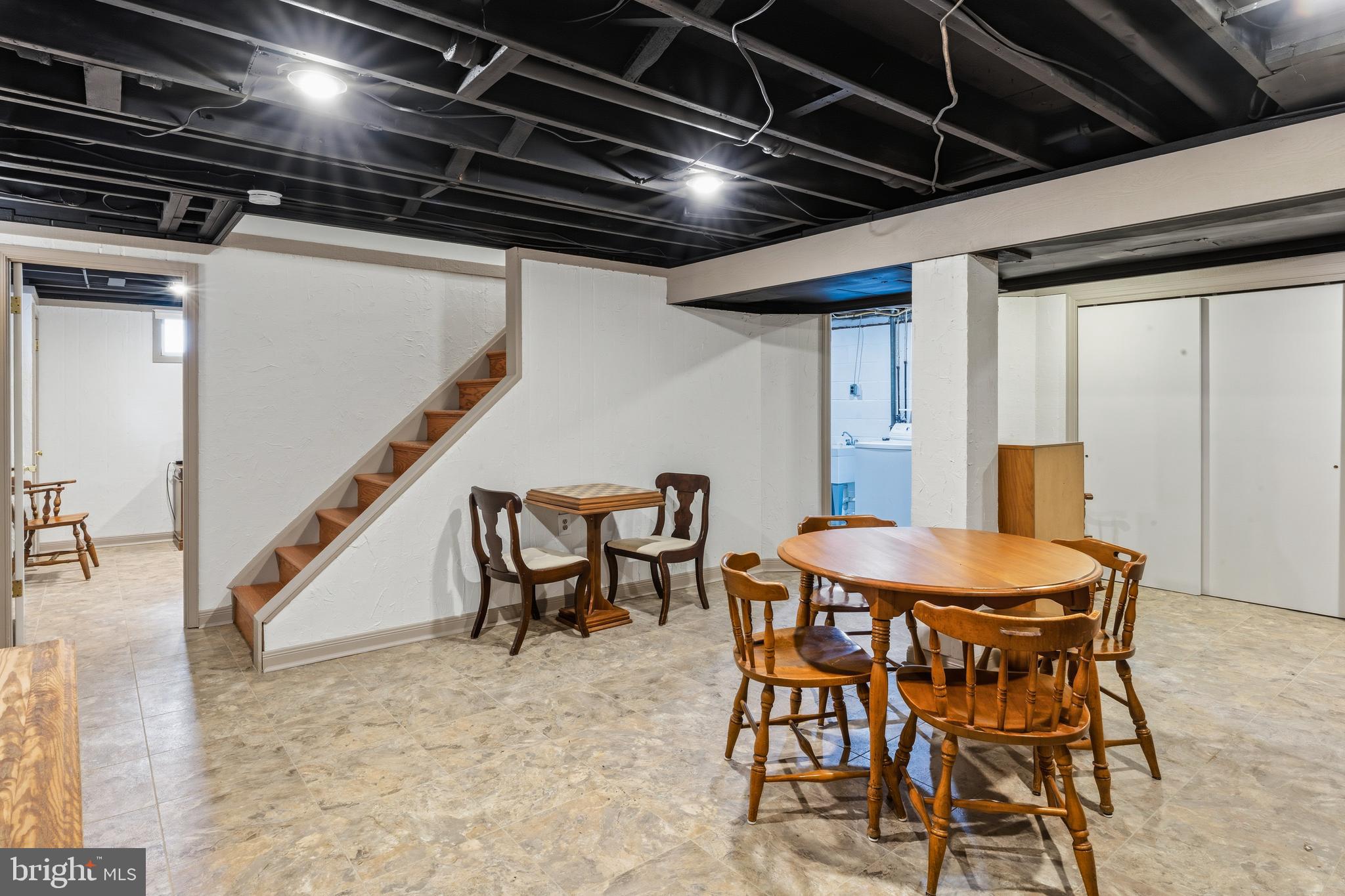 BEAVERBROOK - Residential