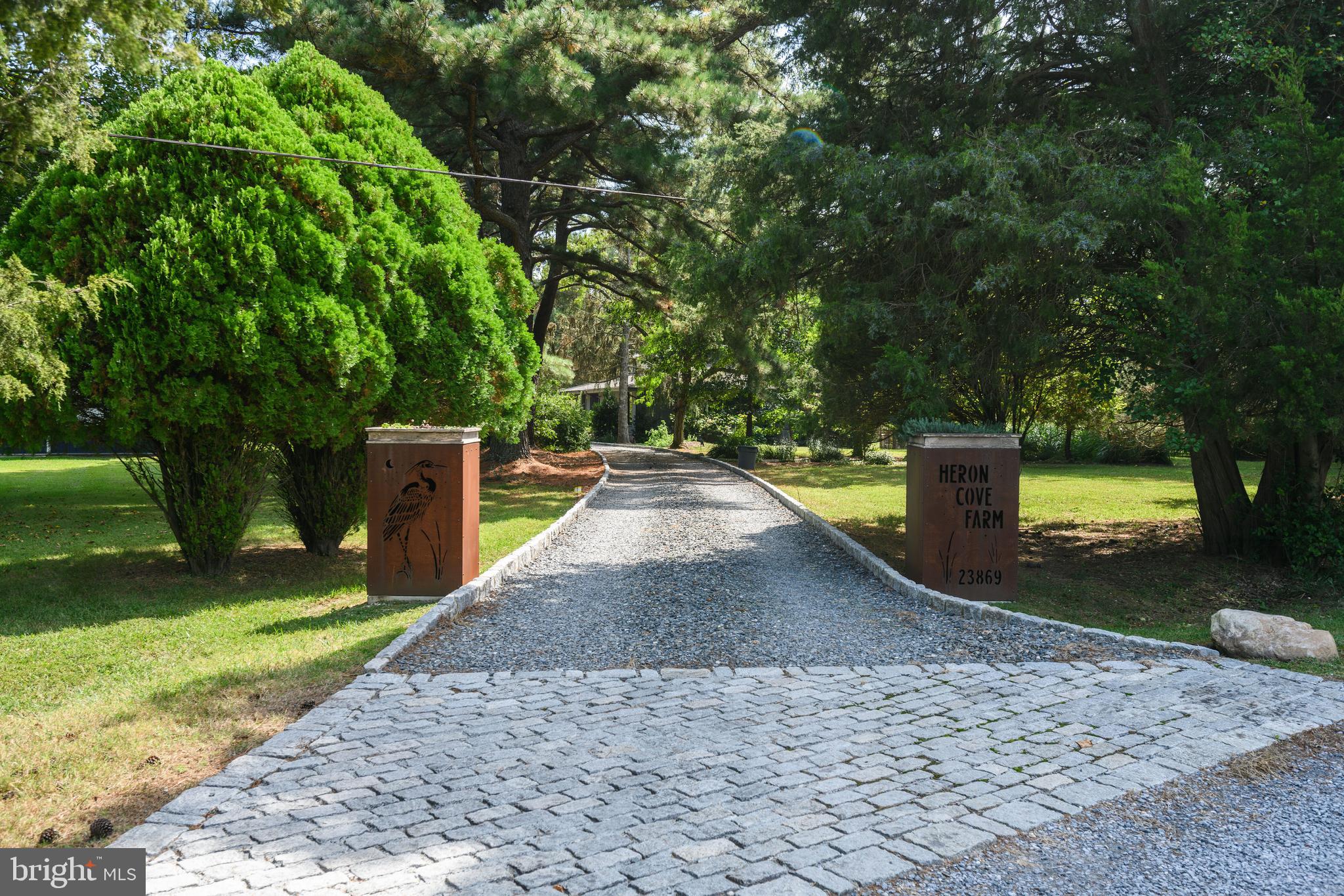 CHURCH NECK - Residential