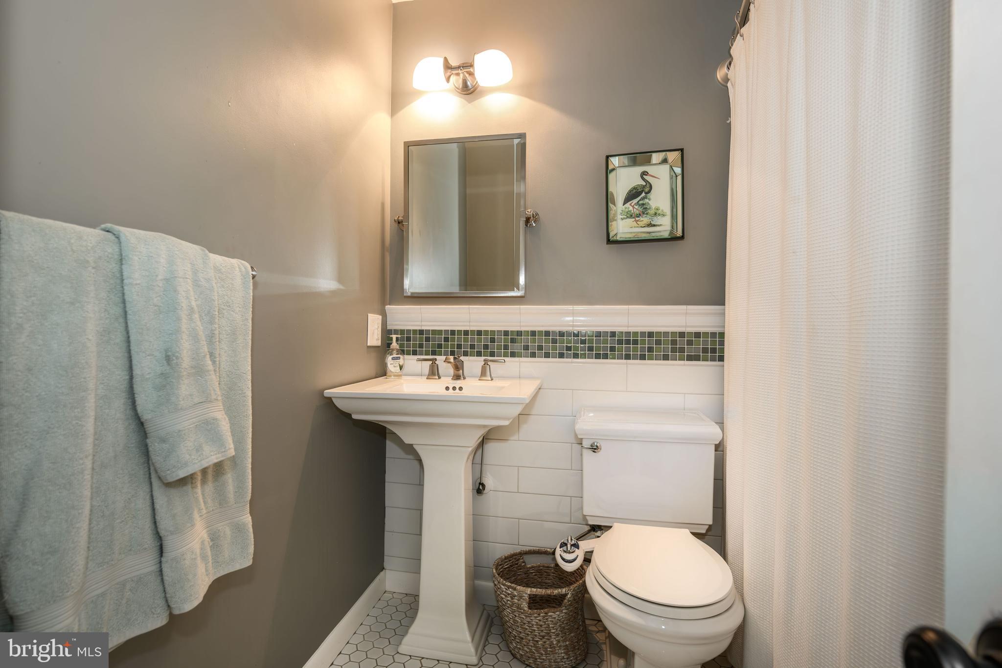 CHURCH NECK - Residential