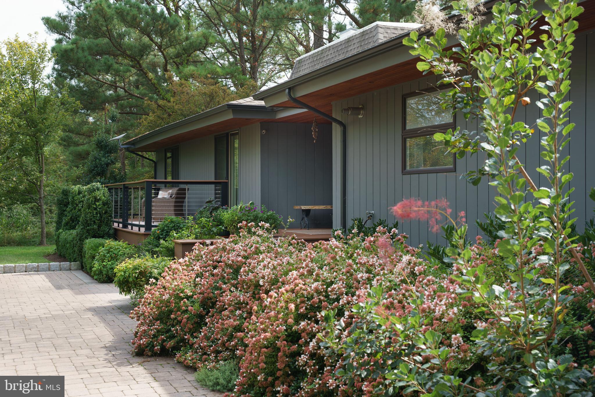 CHURCH NECK - Residential