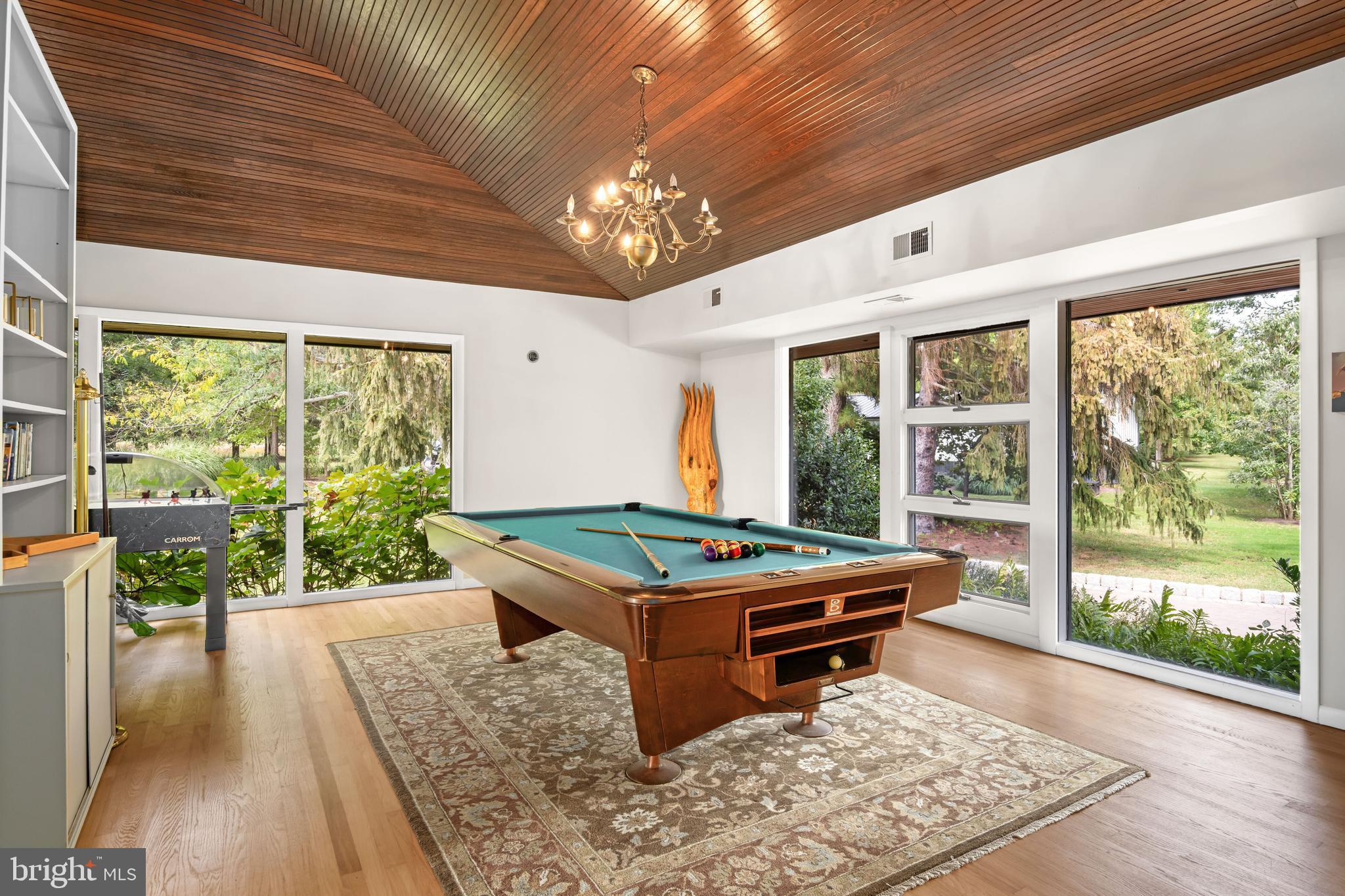 CHURCH NECK - Residential