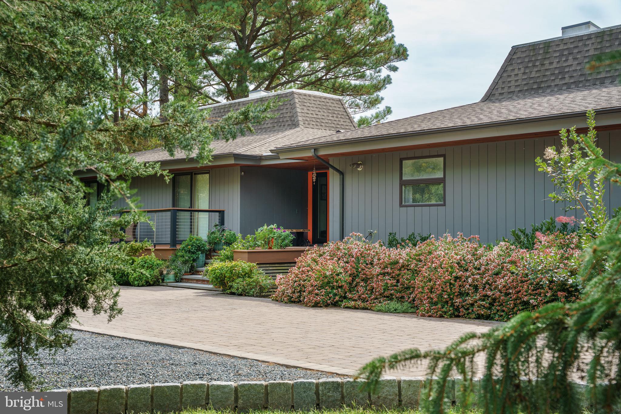 CHURCH NECK - Residential