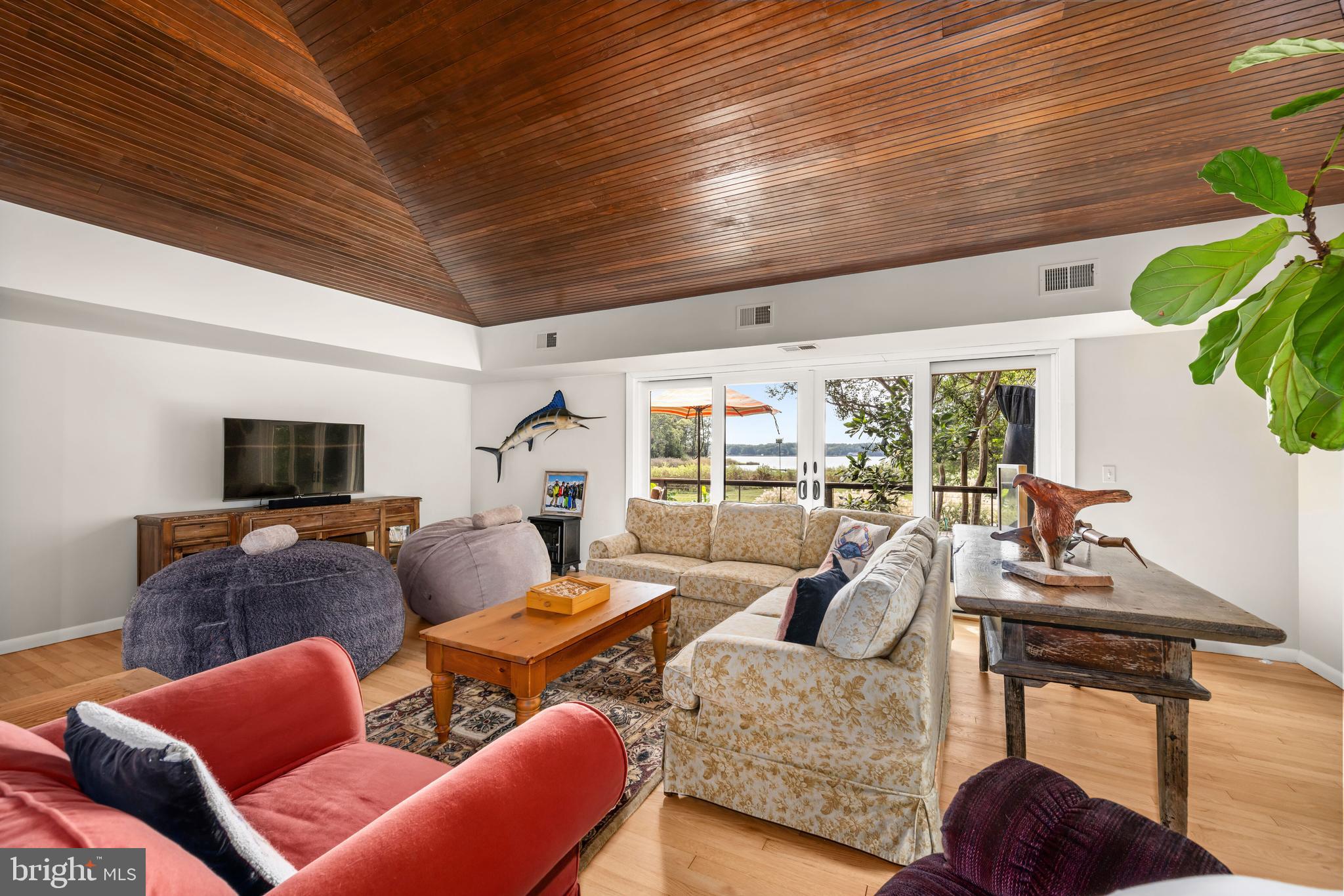 CHURCH NECK - Residential