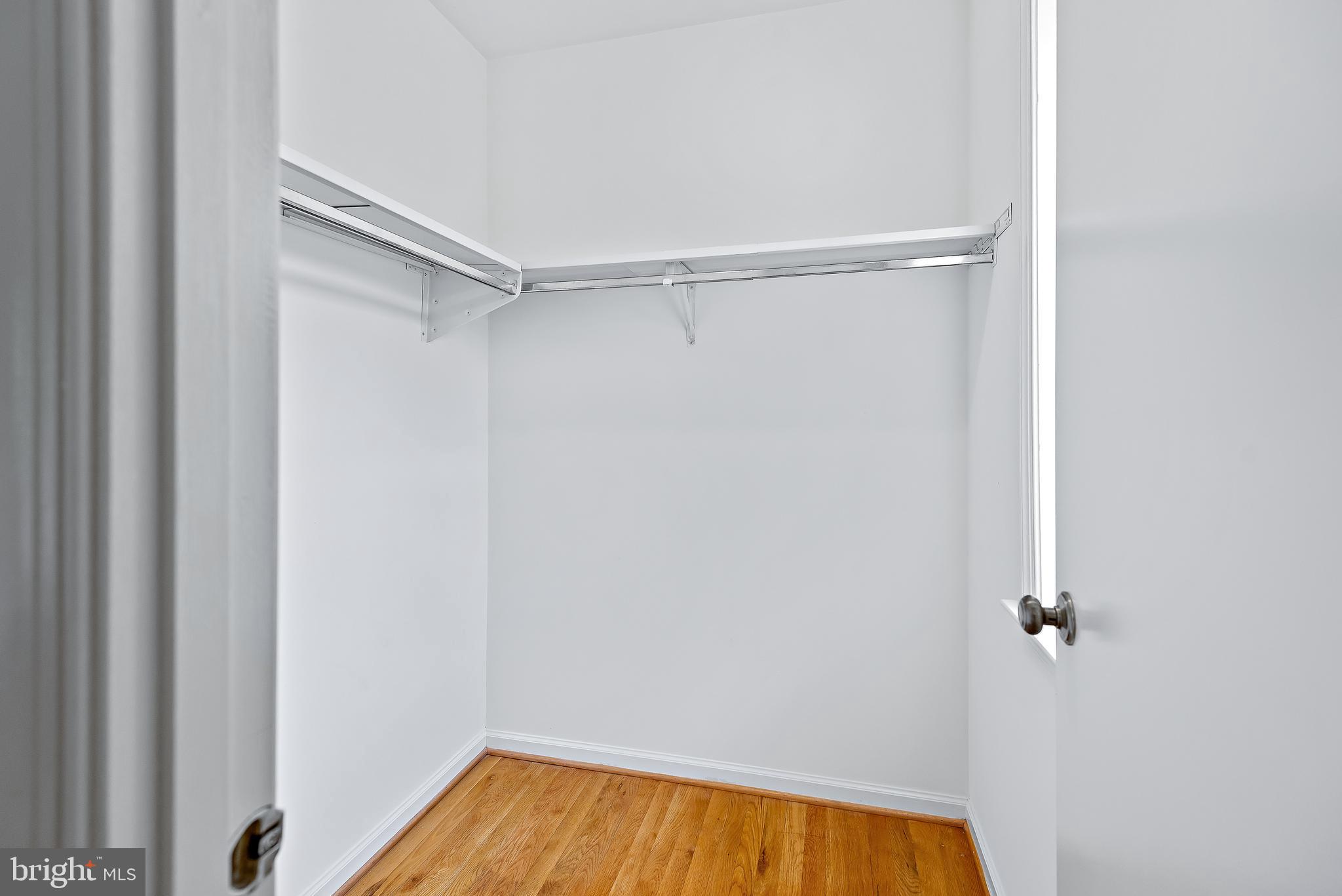 PINE KNOLLS - Residential