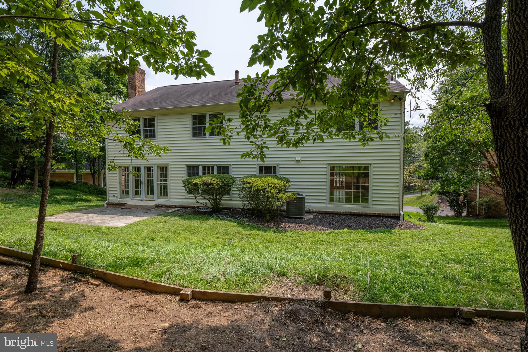 PINE KNOLLS - Residential