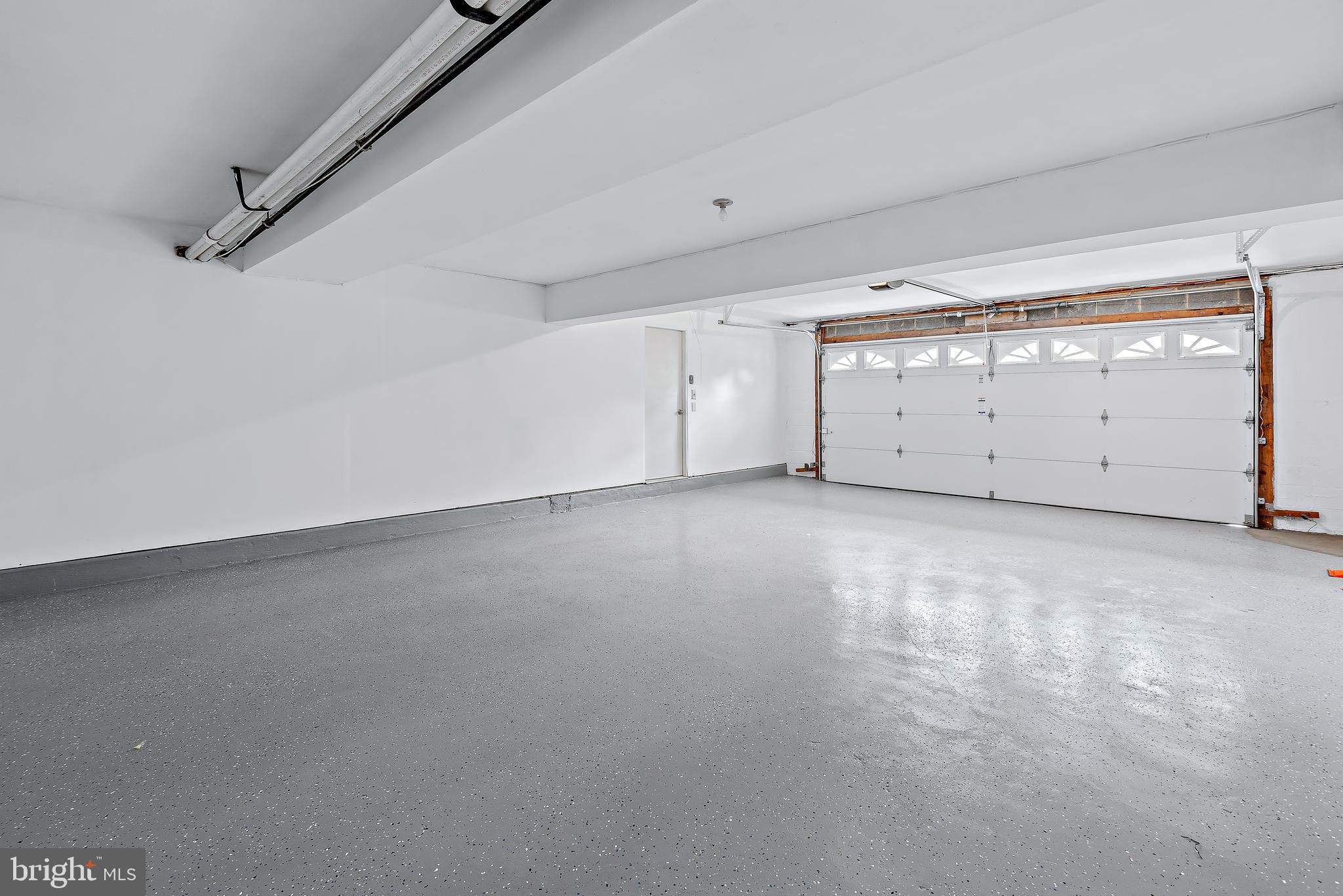 PINE KNOLLS - Residential