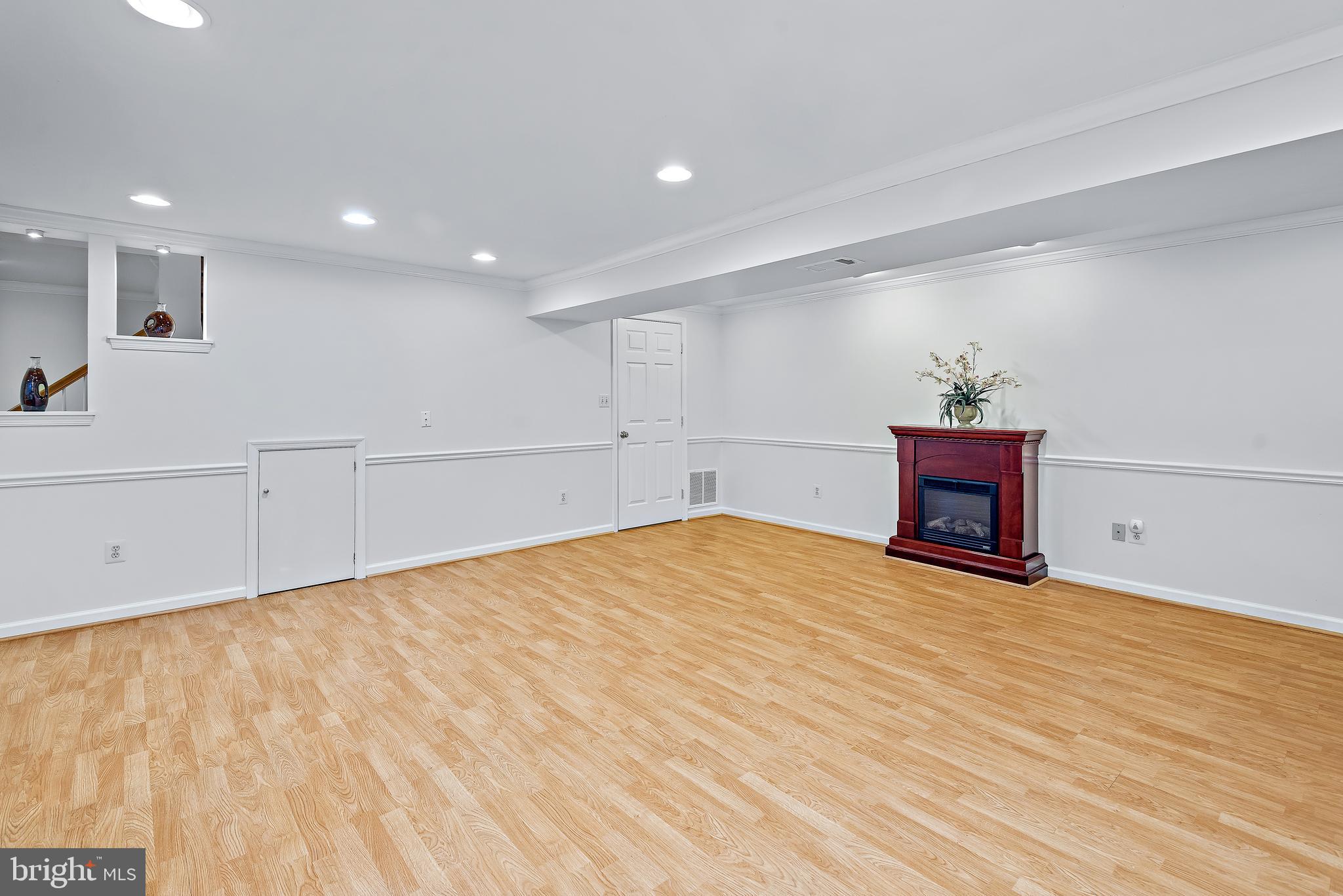 PINE KNOLLS - Residential