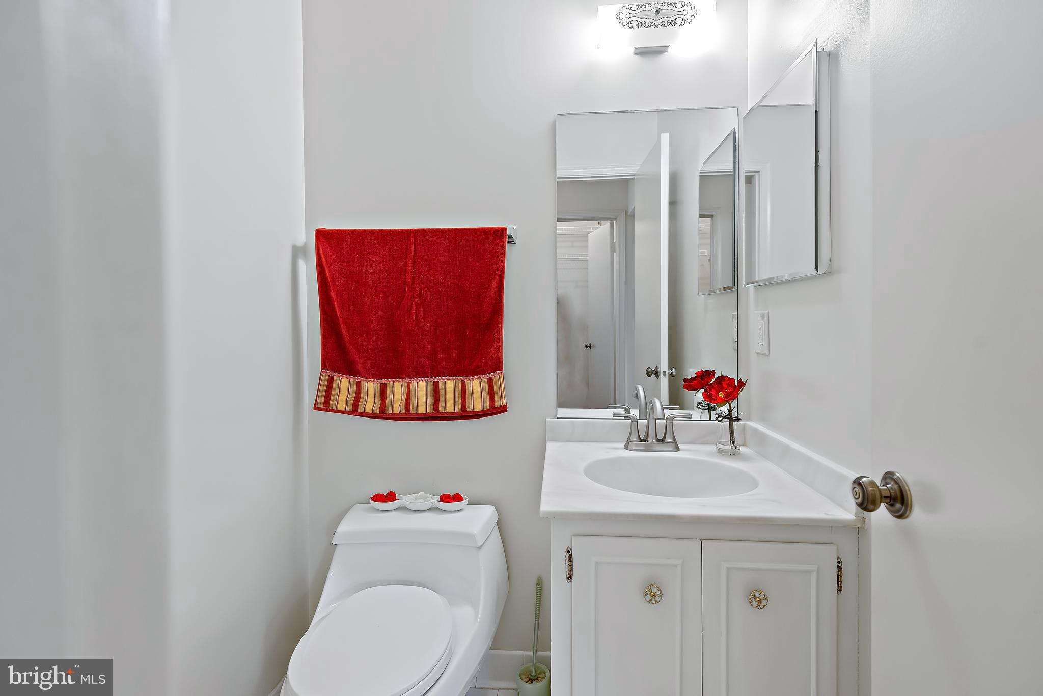 PINE KNOLLS - Residential