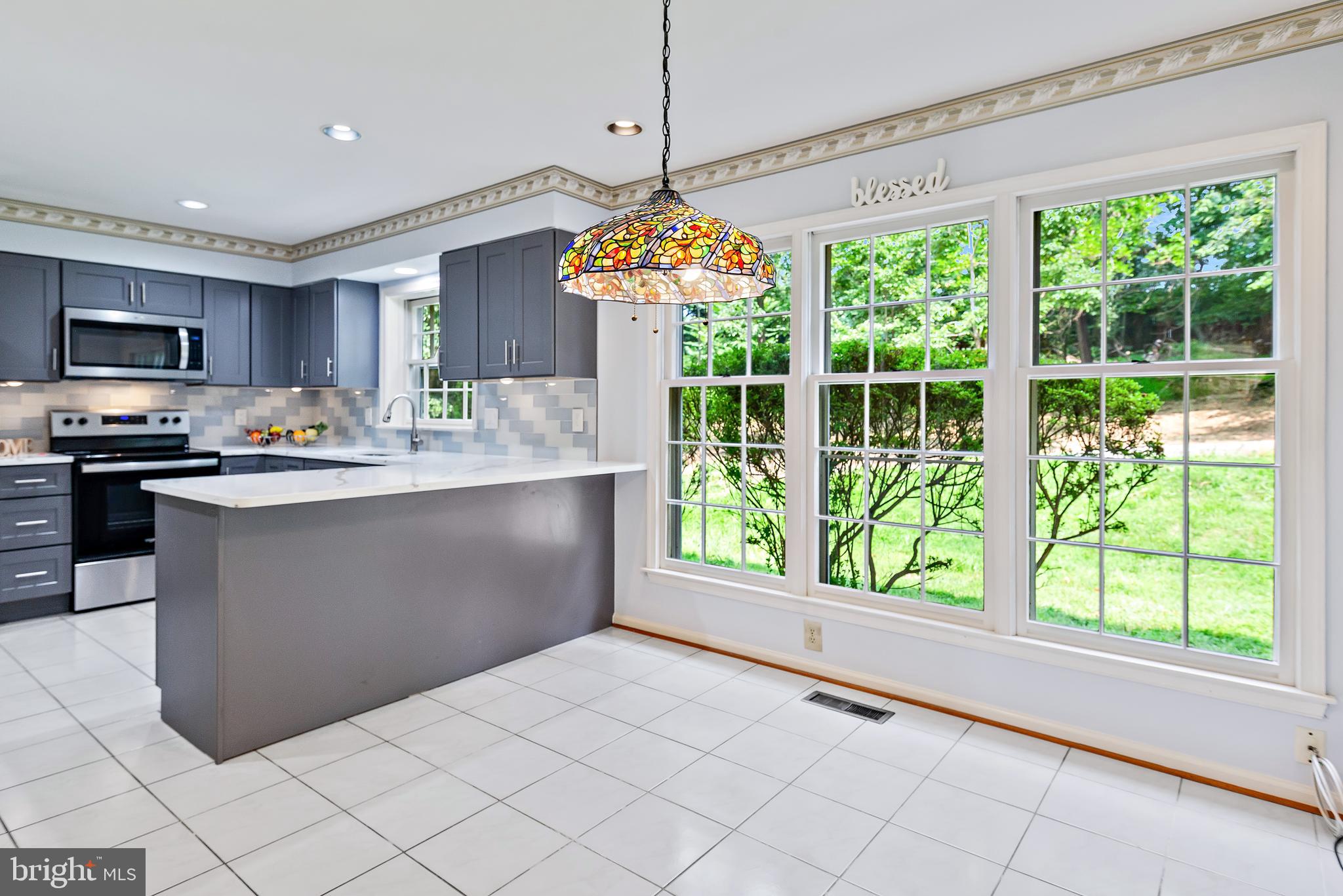 PINE KNOLLS - Residential