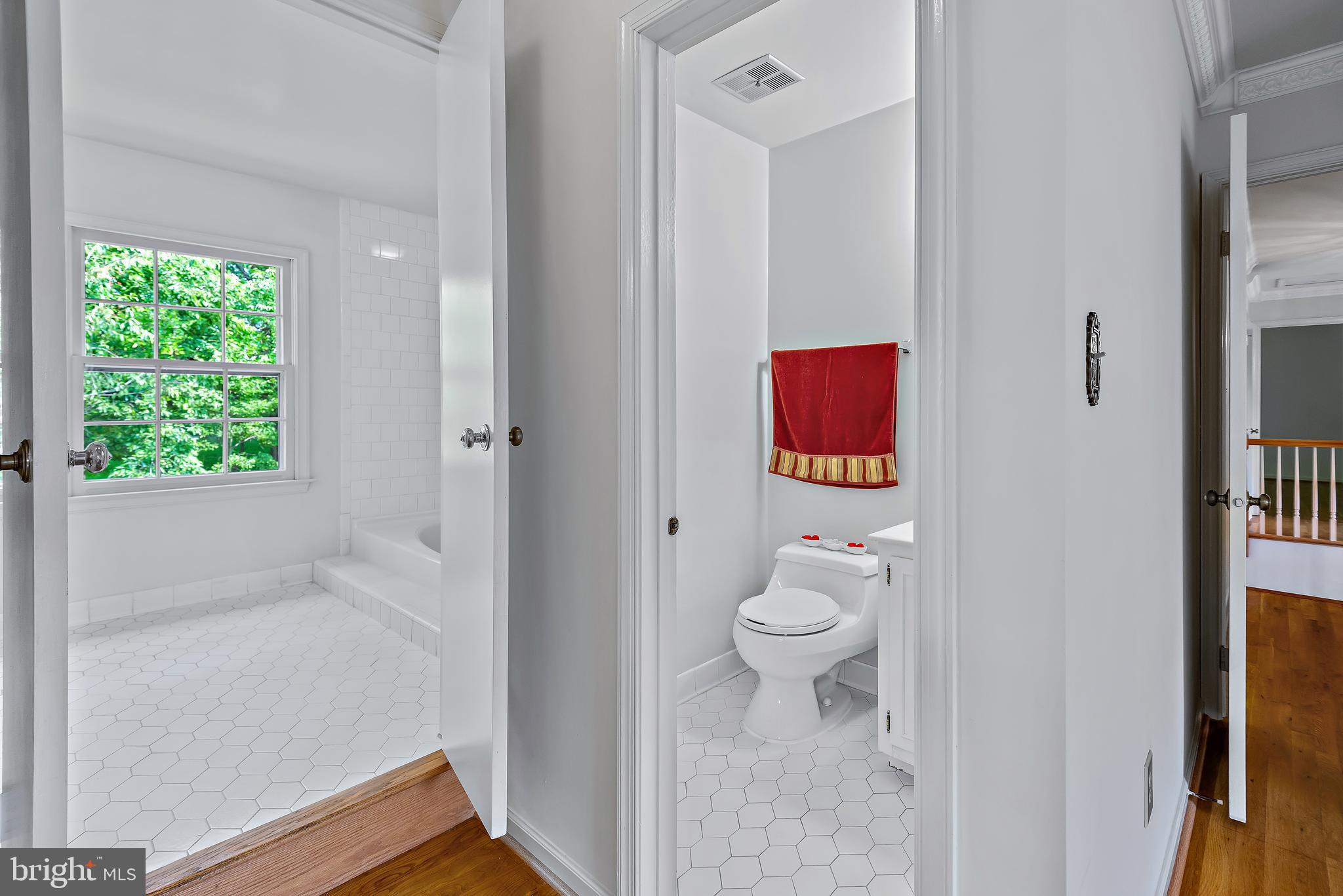 PINE KNOLLS - Residential