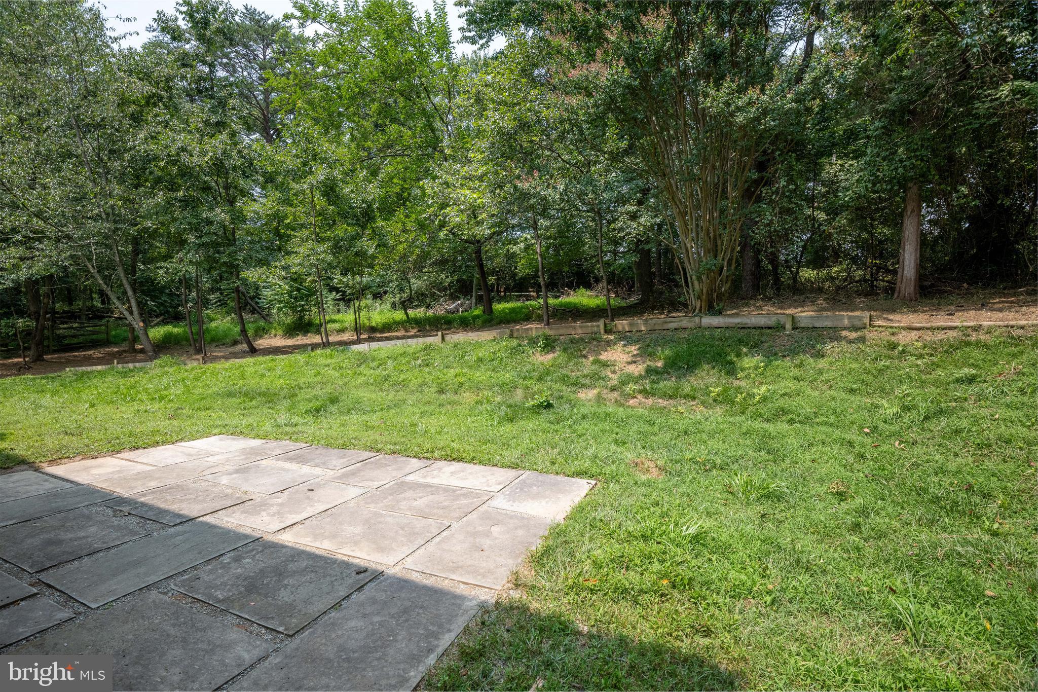 PINE KNOLLS - Residential