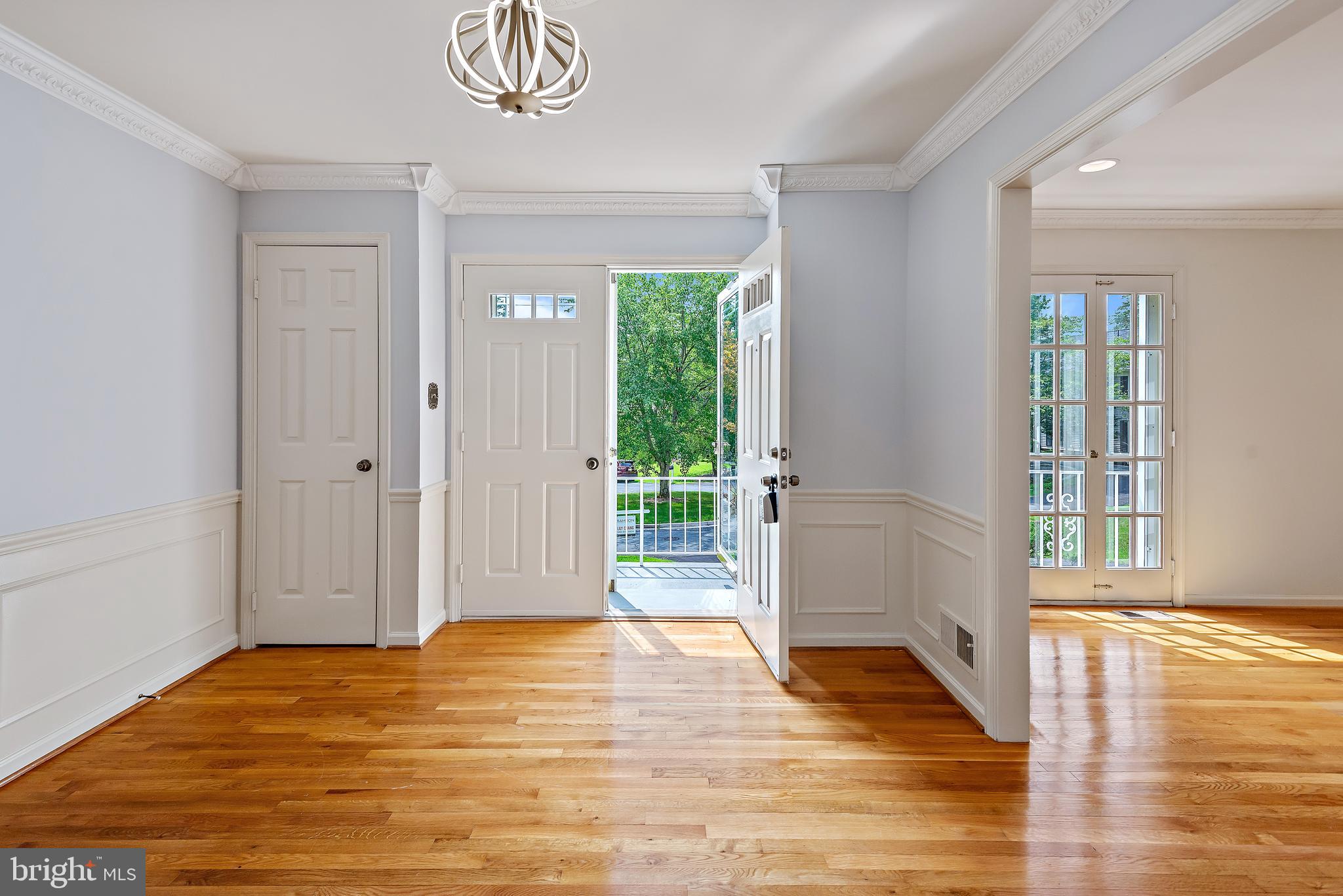 PINE KNOLLS - Residential