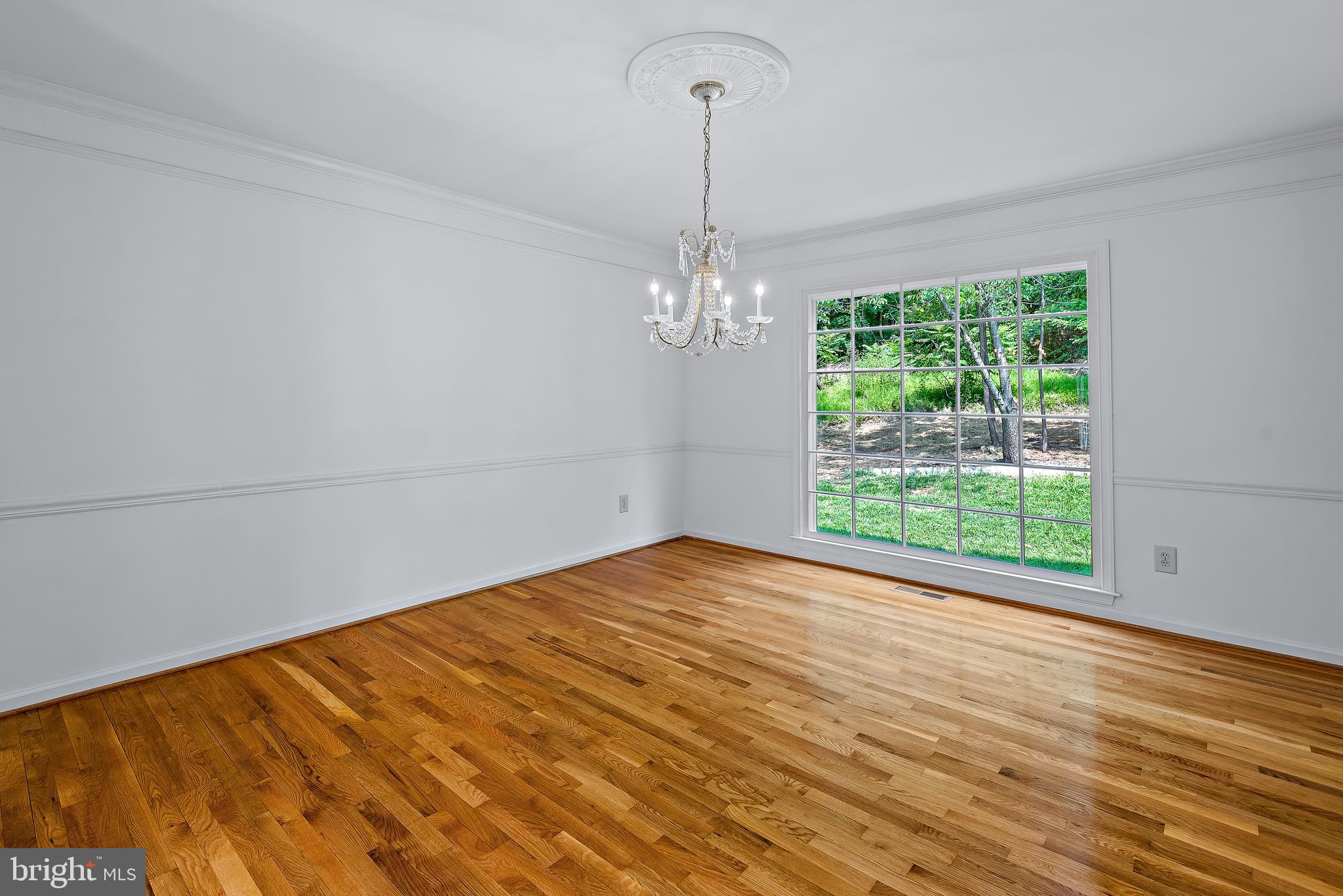 PINE KNOLLS - Residential