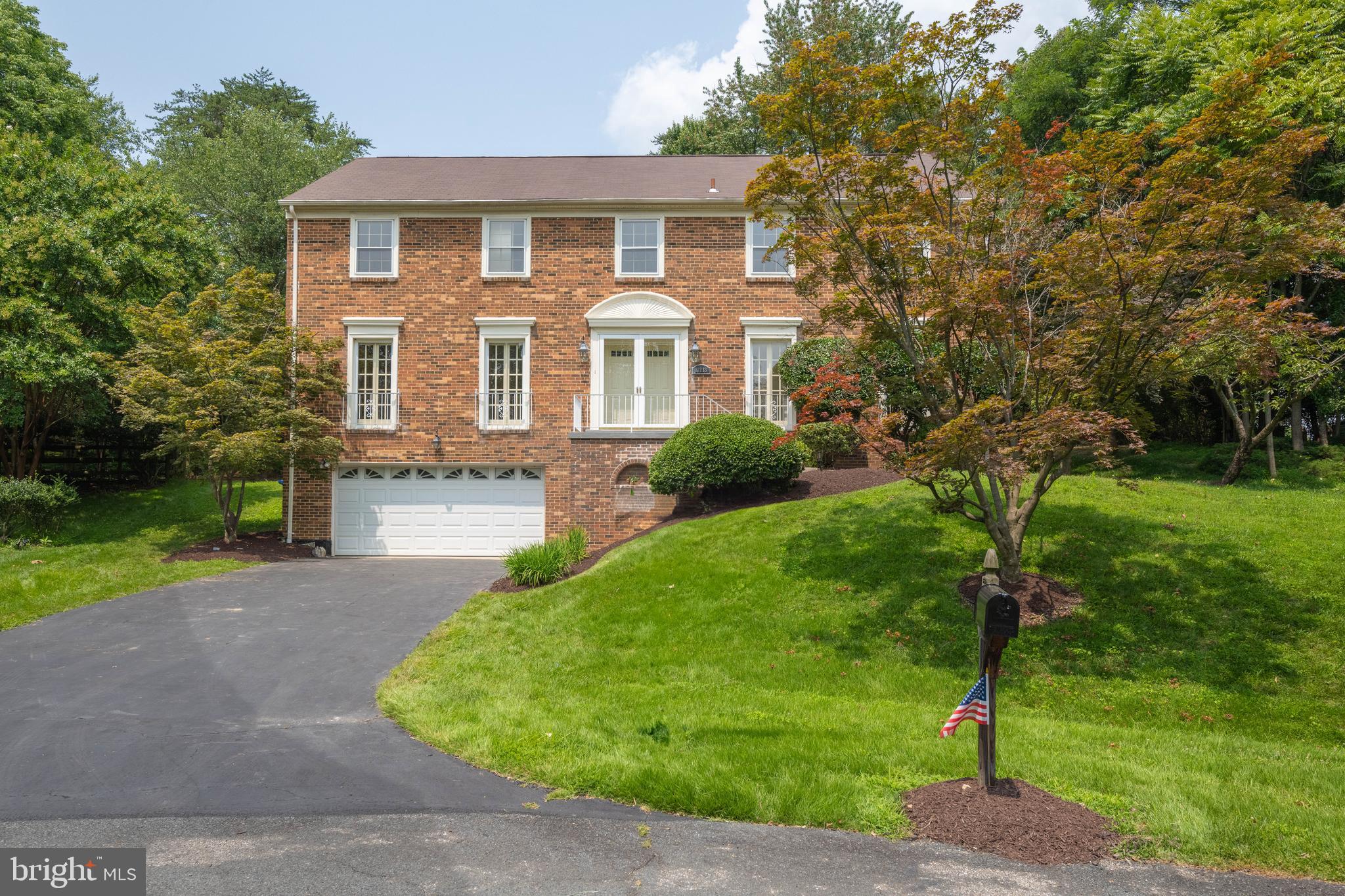 PINE KNOLLS - Residential
