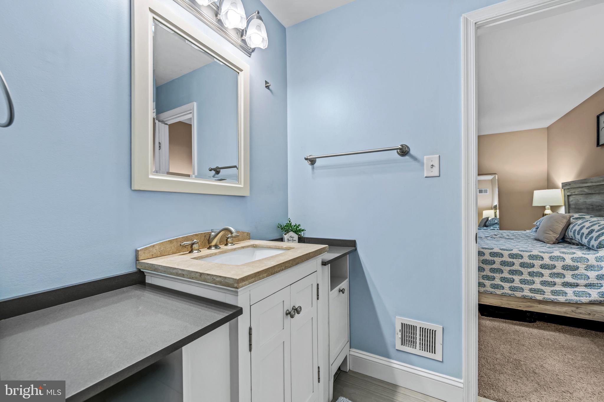 MCKINSEY WOODS - Residential