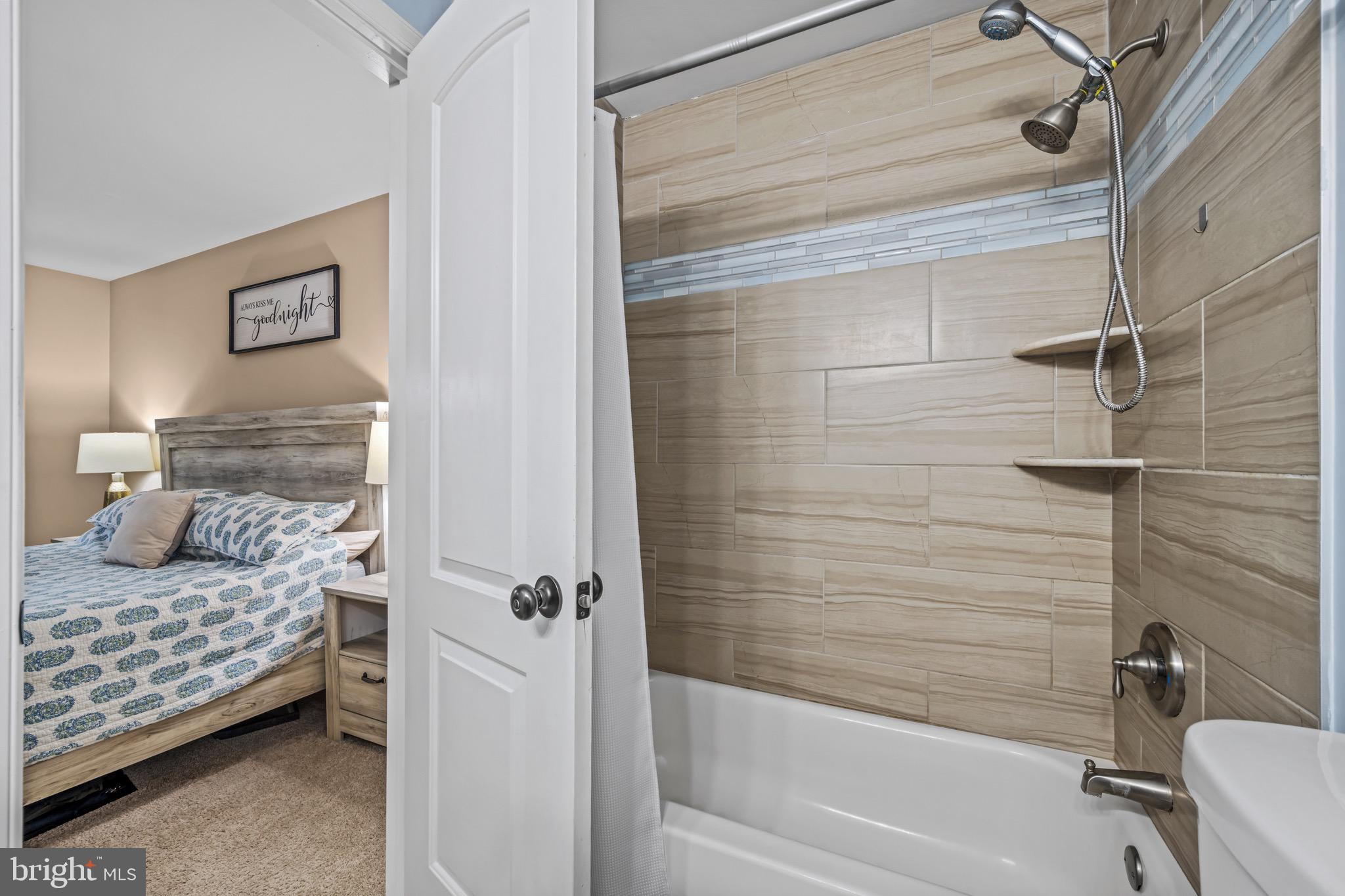 MCKINSEY WOODS - Residential