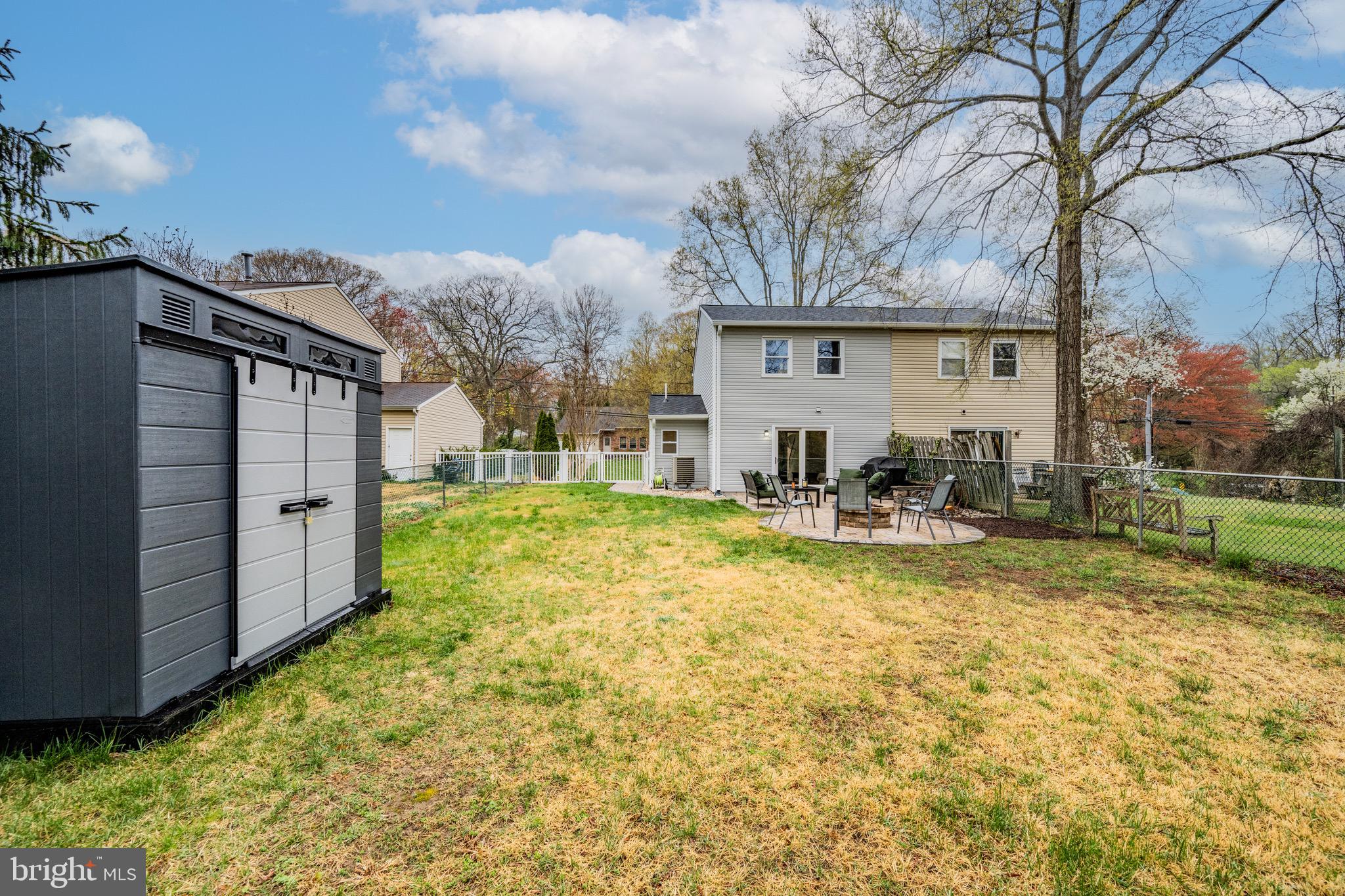 MCKINSEY WOODS - Residential