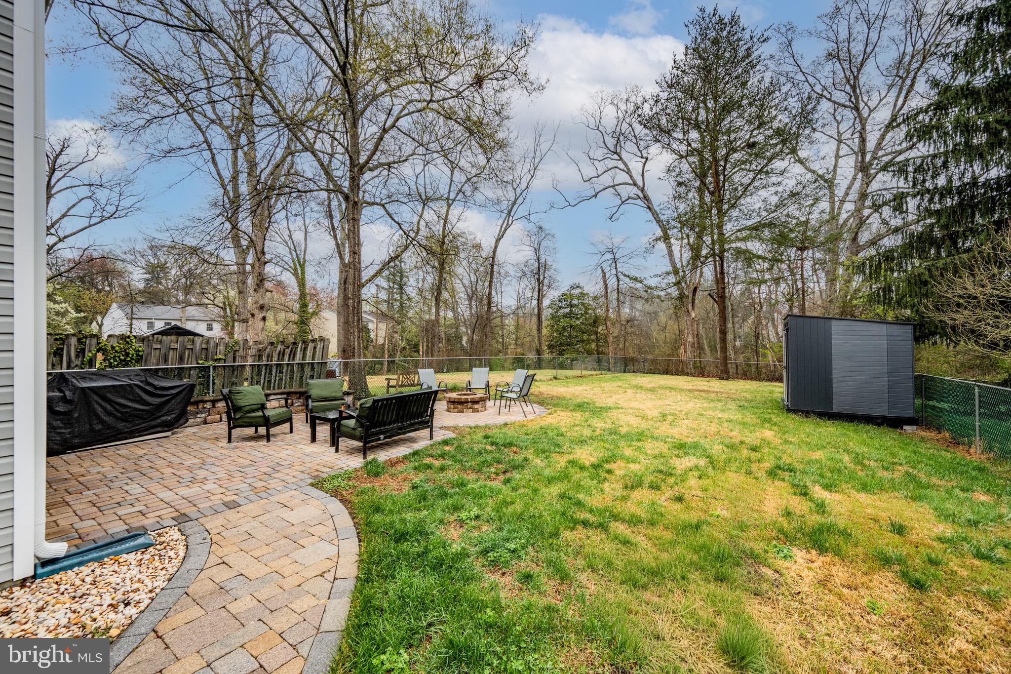 MCKINSEY WOODS - Residential