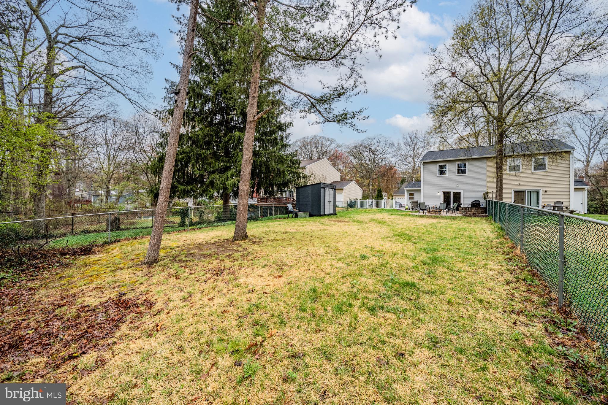 MCKINSEY WOODS - Residential