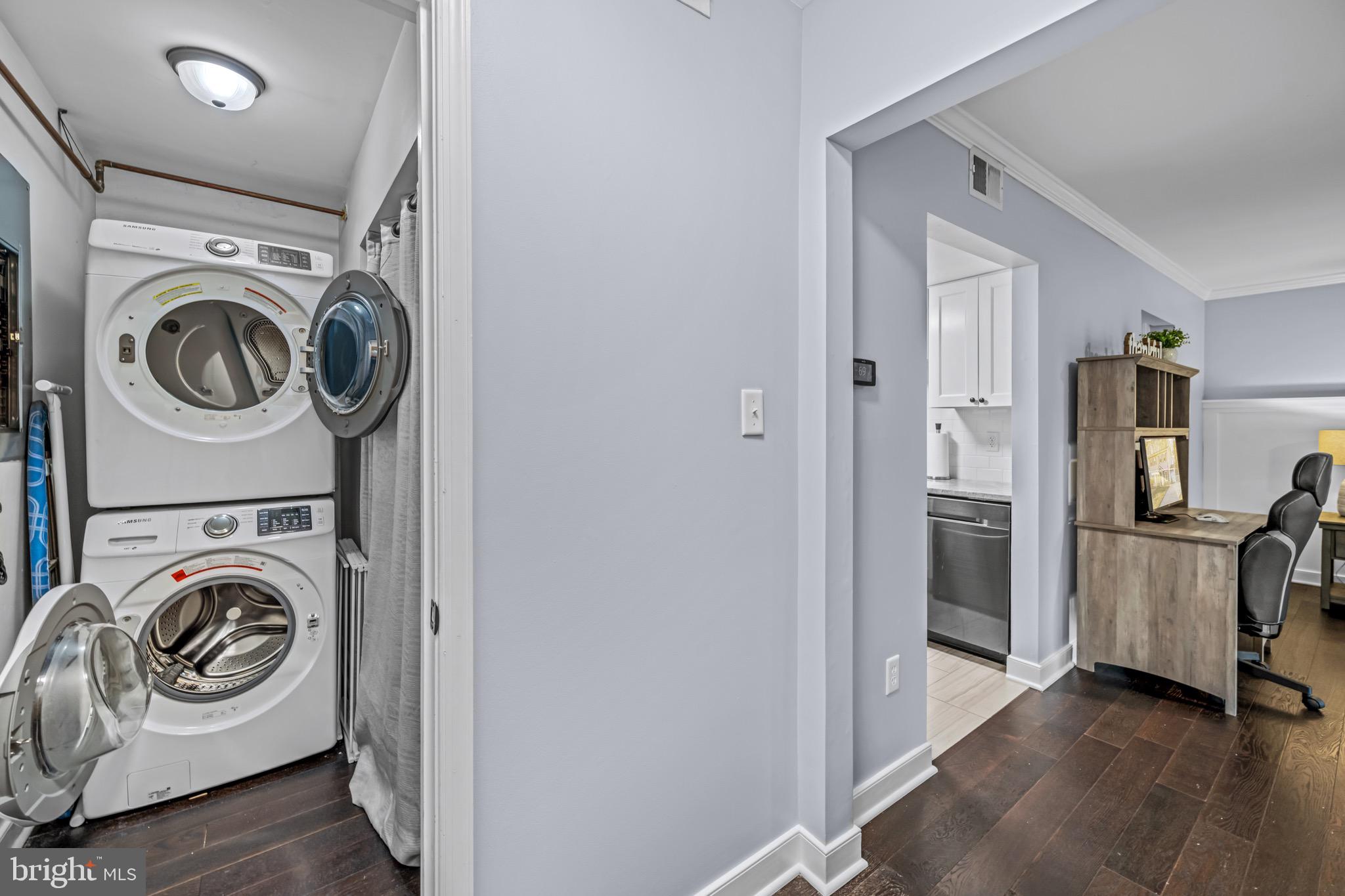 MCKINSEY WOODS - Residential