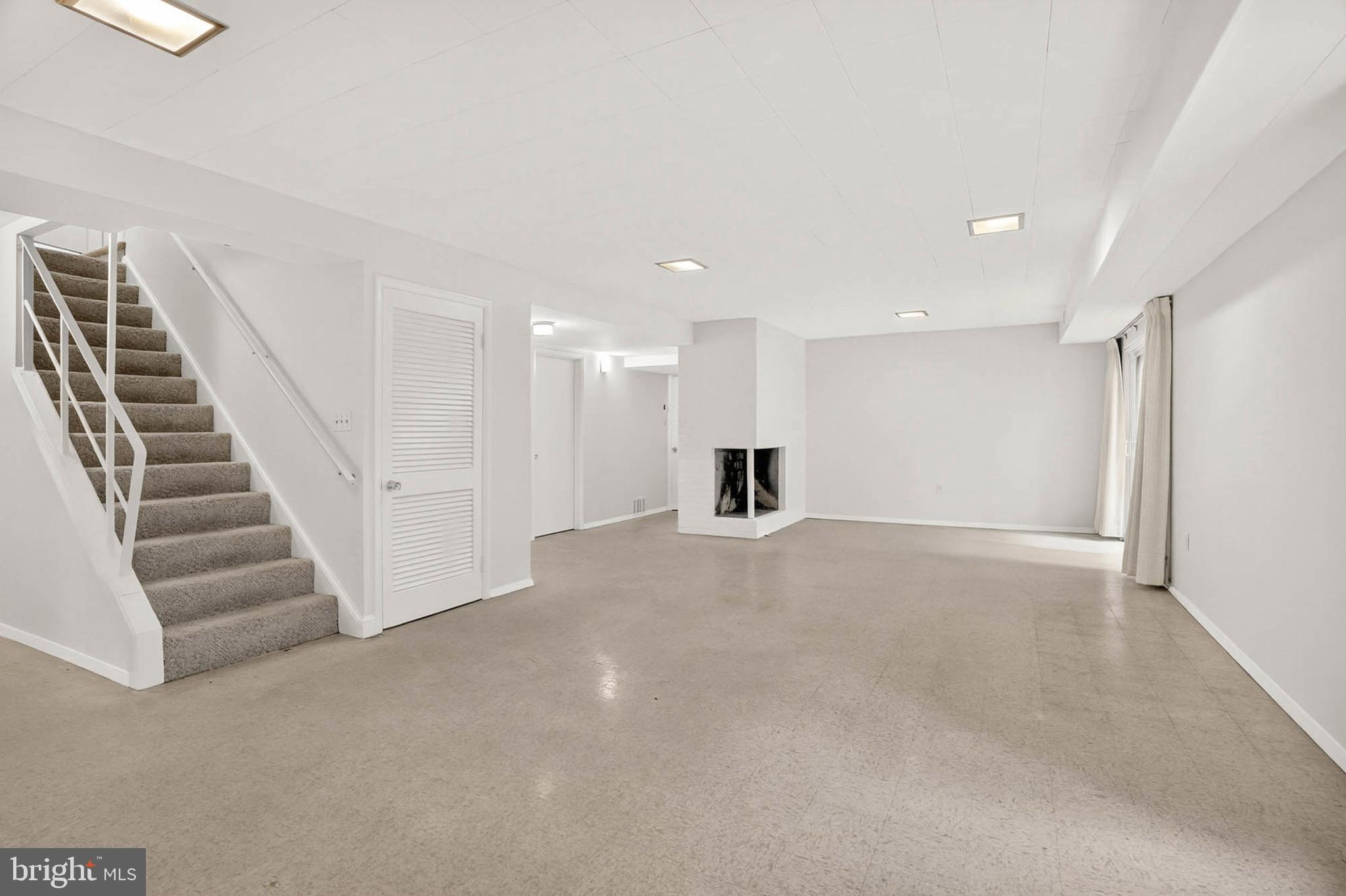 SPRINGBROOK FOREST - Residential