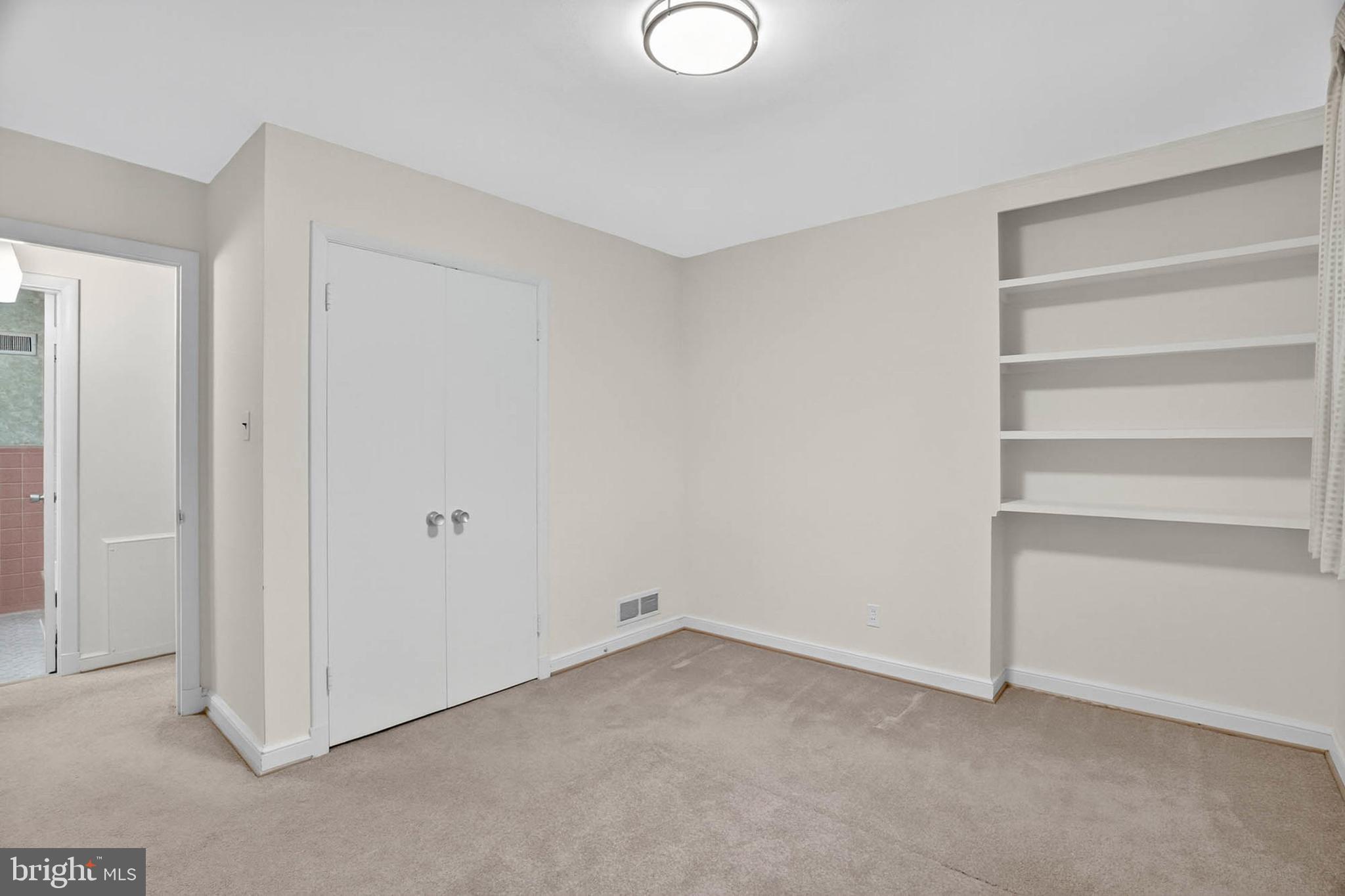 SPRINGBROOK FOREST - Residential