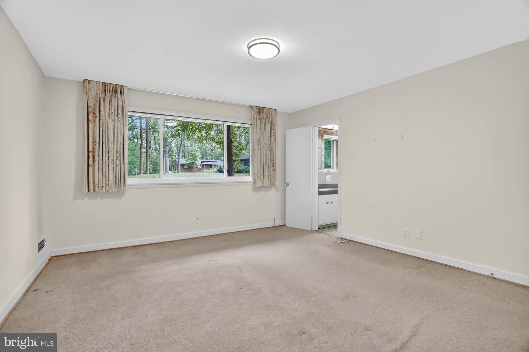 SPRINGBROOK FOREST - Residential