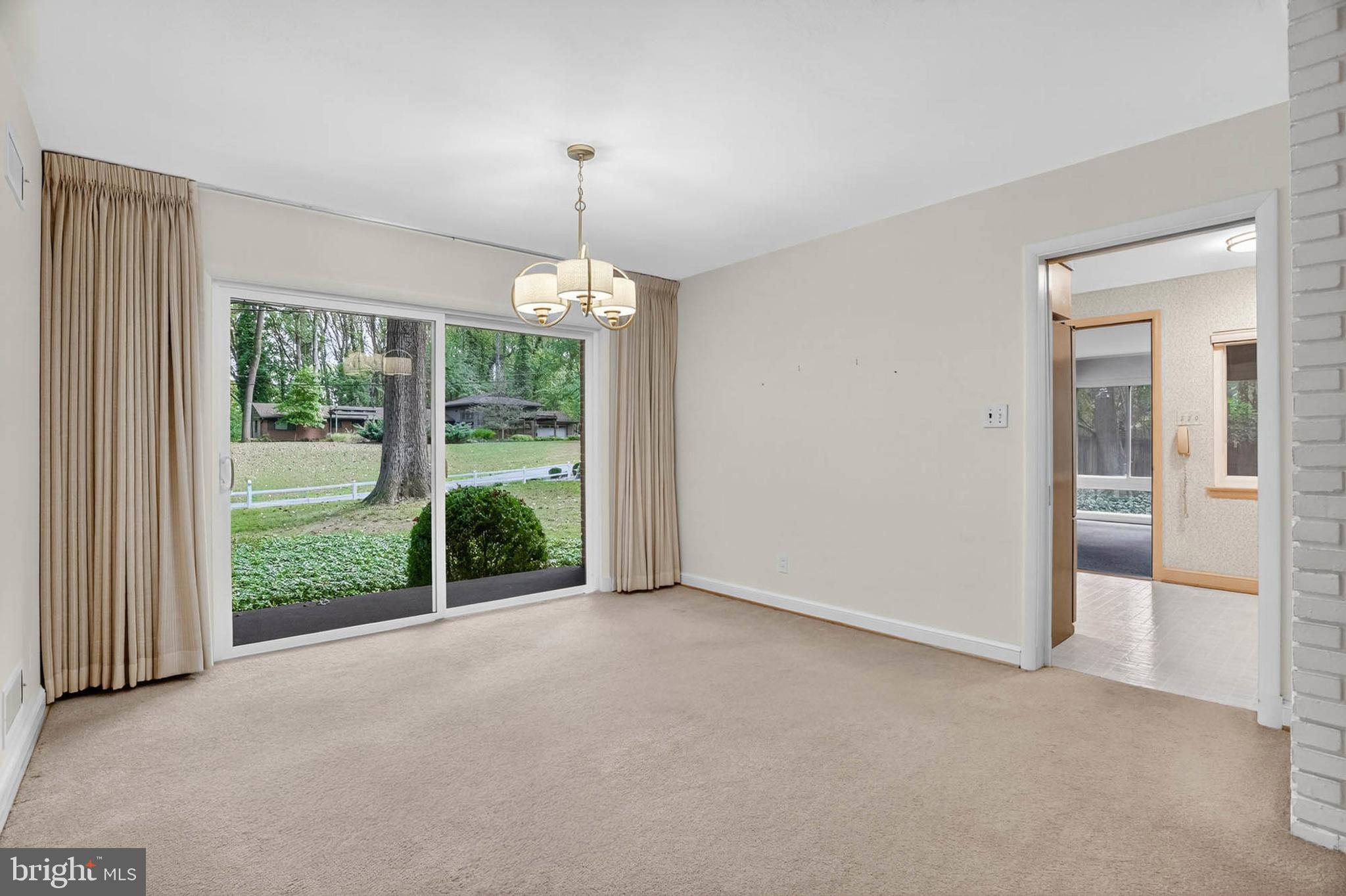 SPRINGBROOK FOREST - Residential