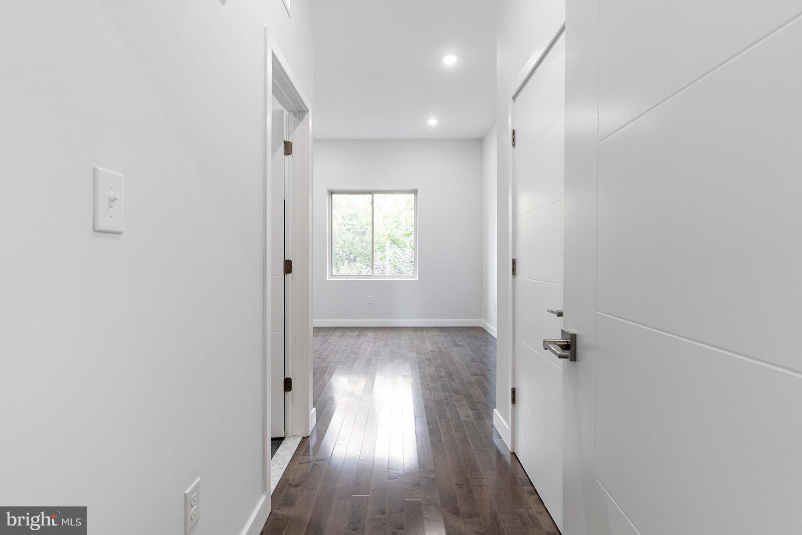 NORRIS SQUARE - Residential Lease