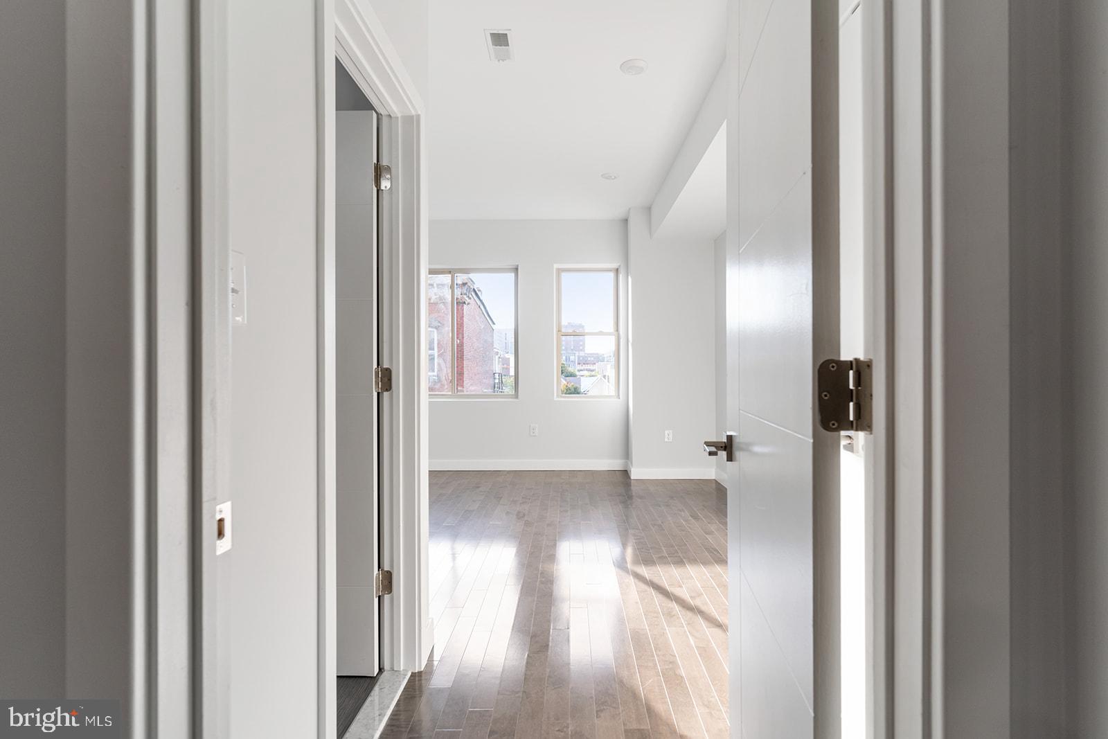 NORRIS SQUARE - Residential Lease