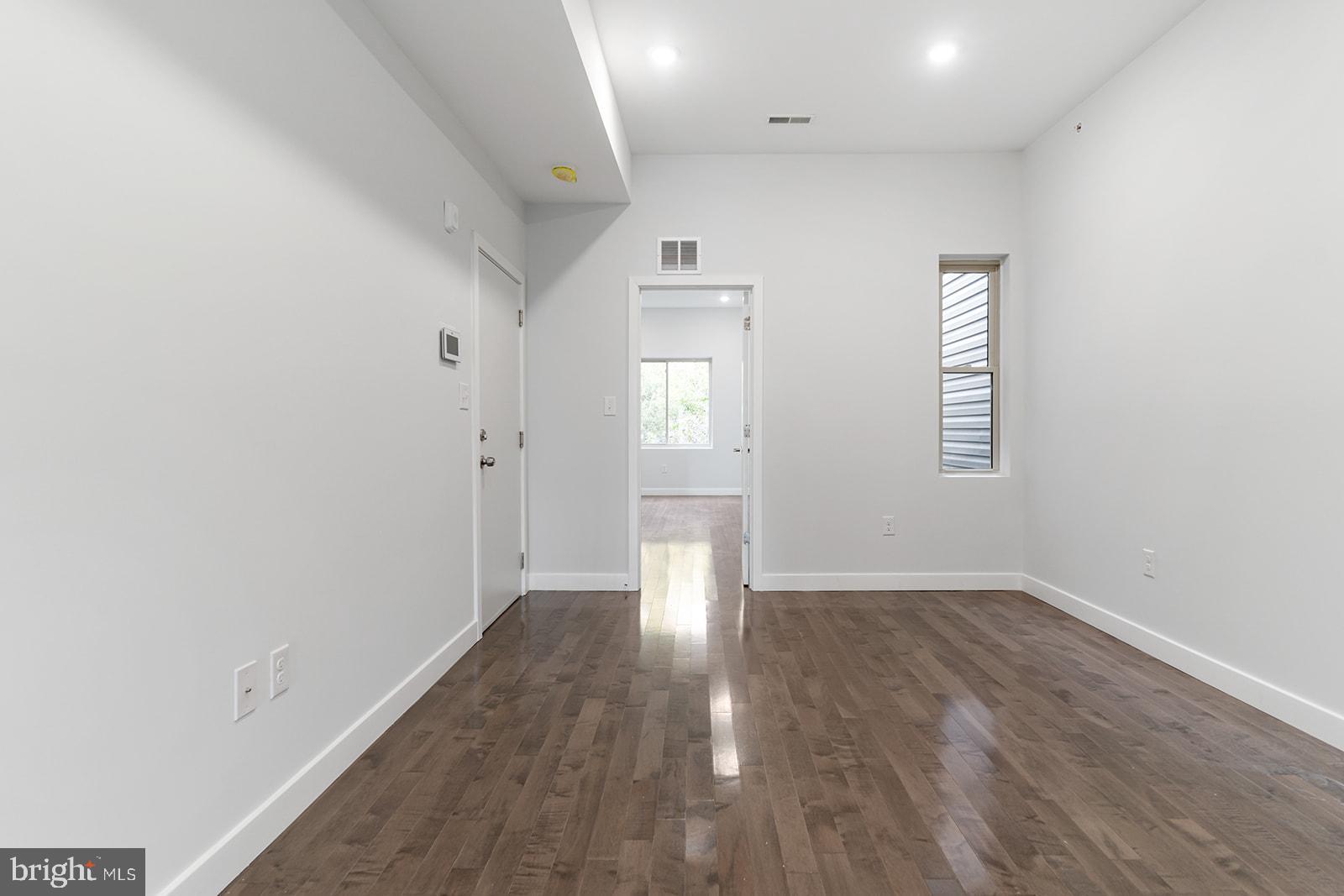 NORRIS SQUARE - Residential Lease