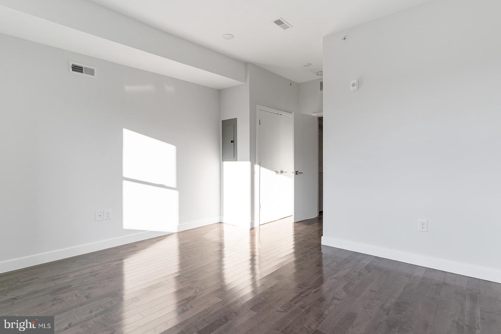 NORRIS SQUARE - Residential Lease