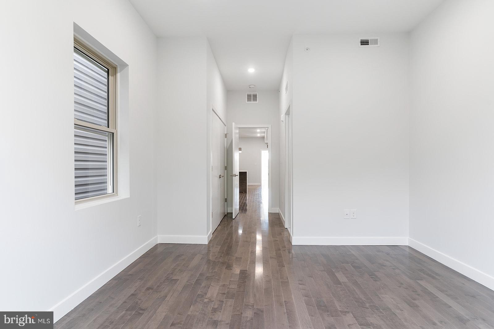 NORRIS SQUARE - Residential Lease