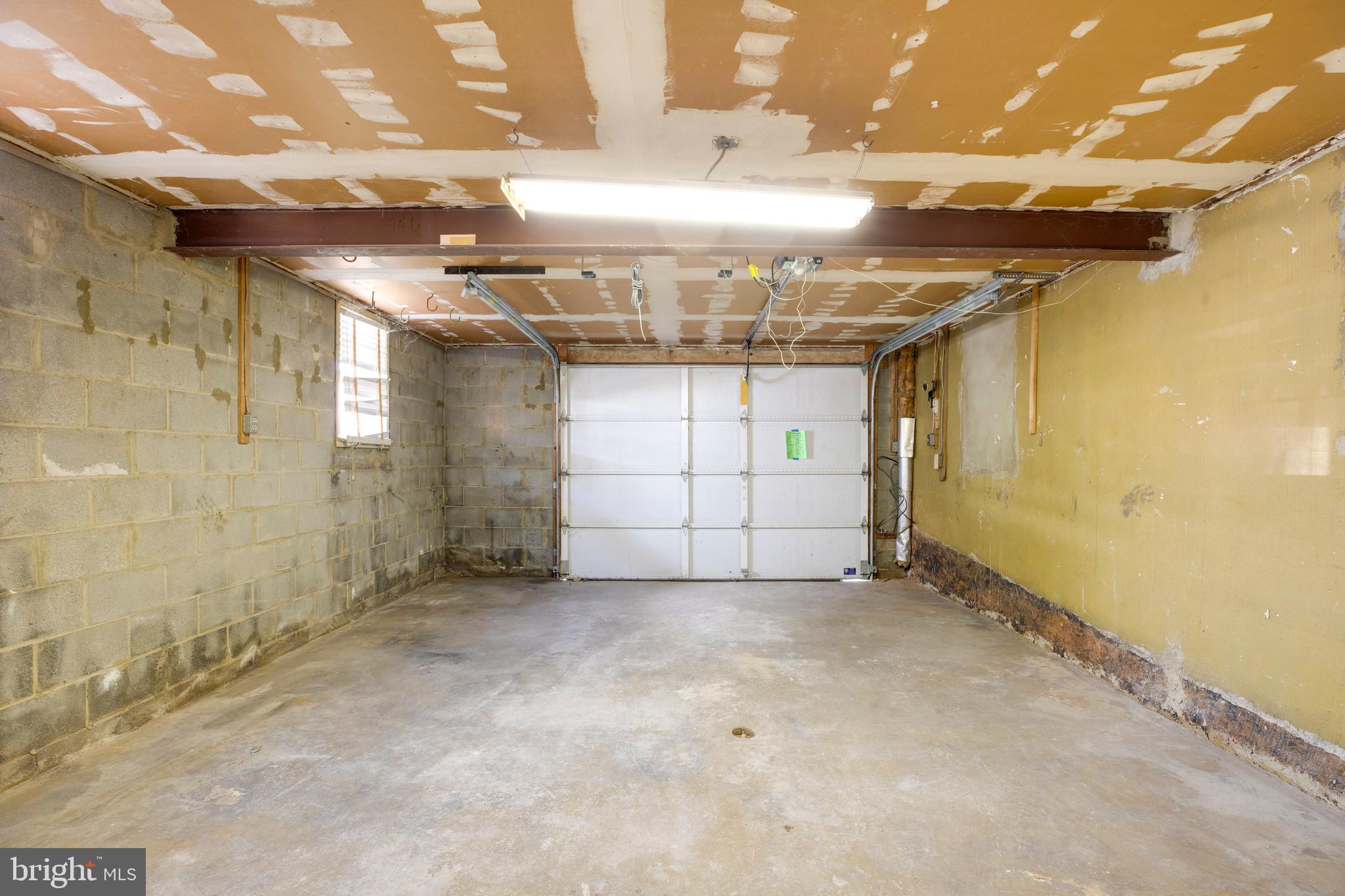 DALE CITY - Residential Lease