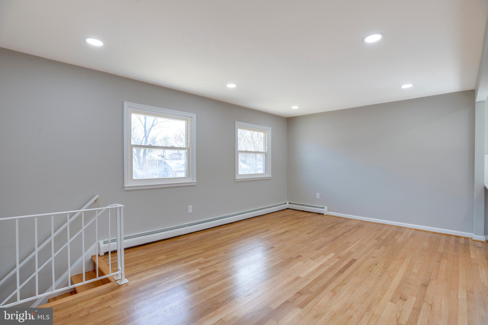 DALE CITY - Residential Lease