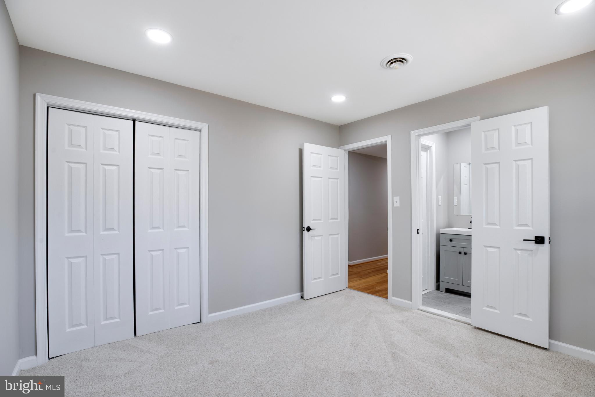 DALE CITY - Residential Lease