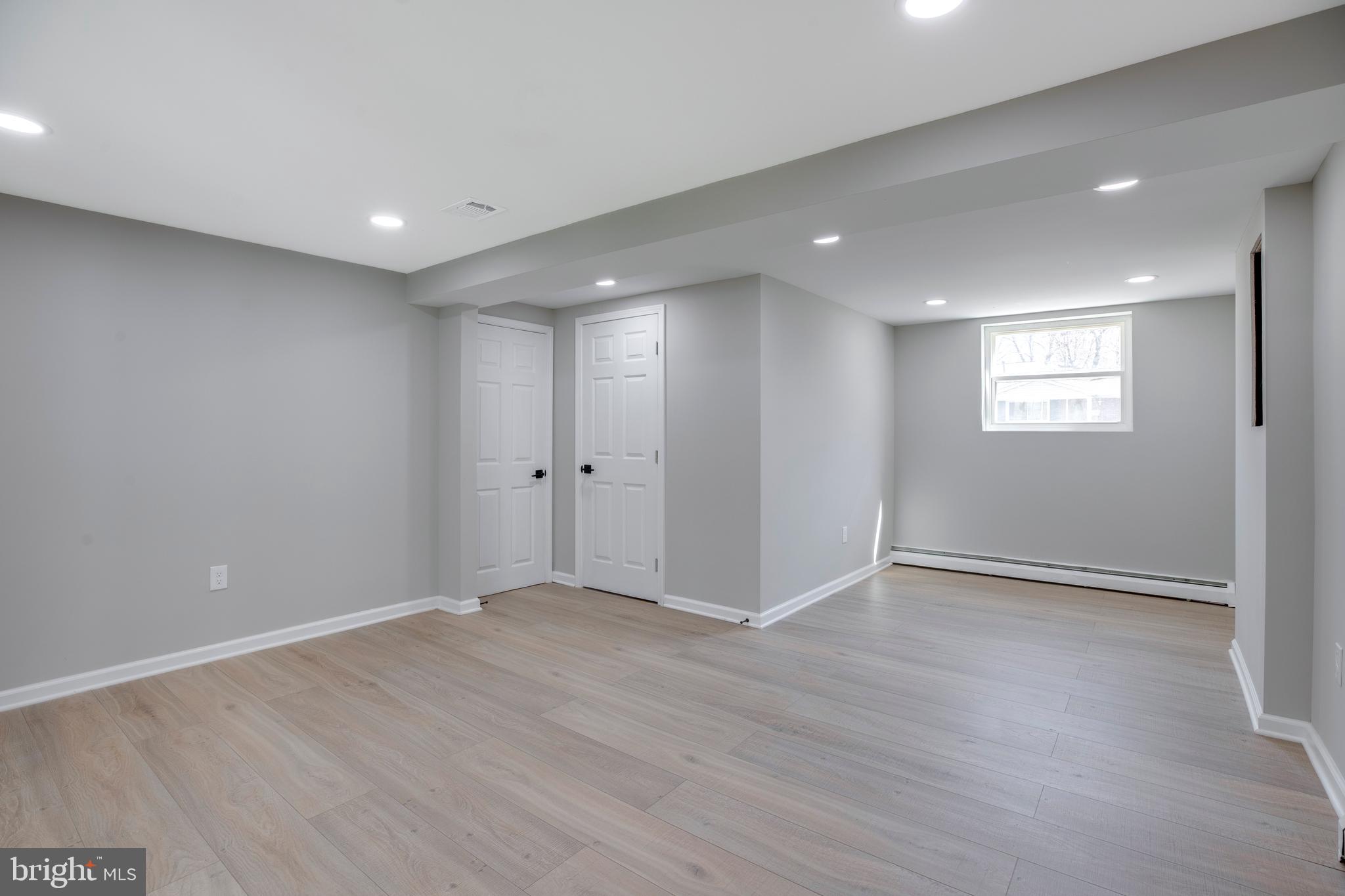 DALE CITY - Residential Lease