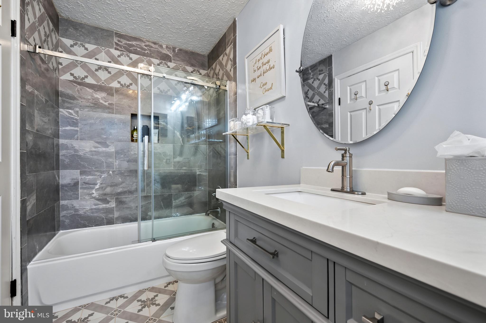 1011 WINGED FOOT DRIVE