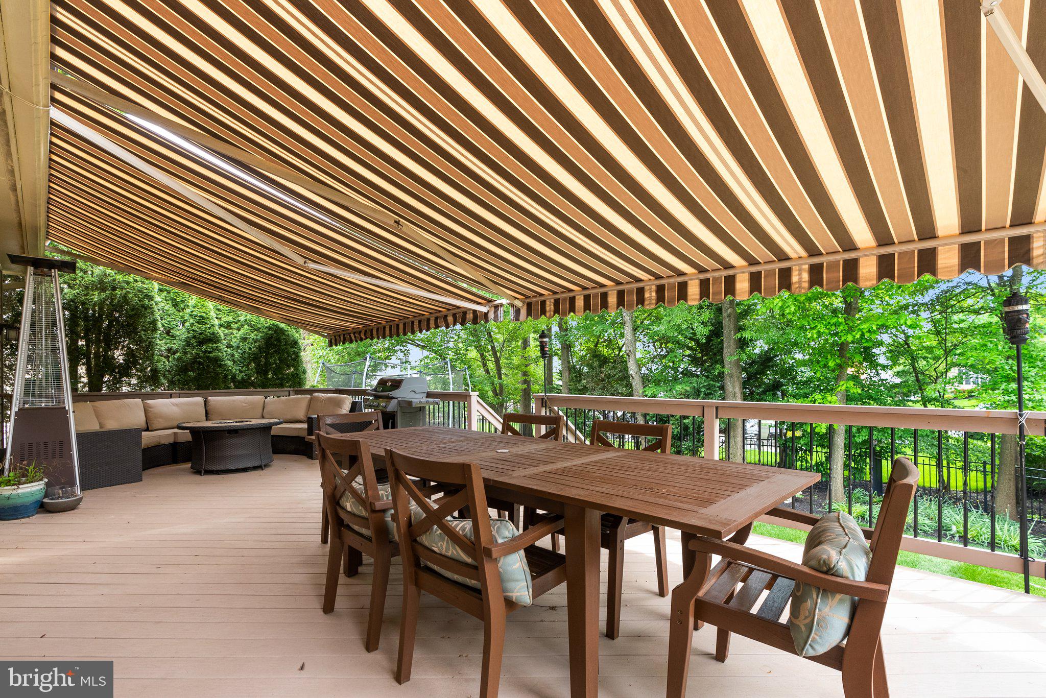 WILLOWS OF POTOMAC - Residential Lease